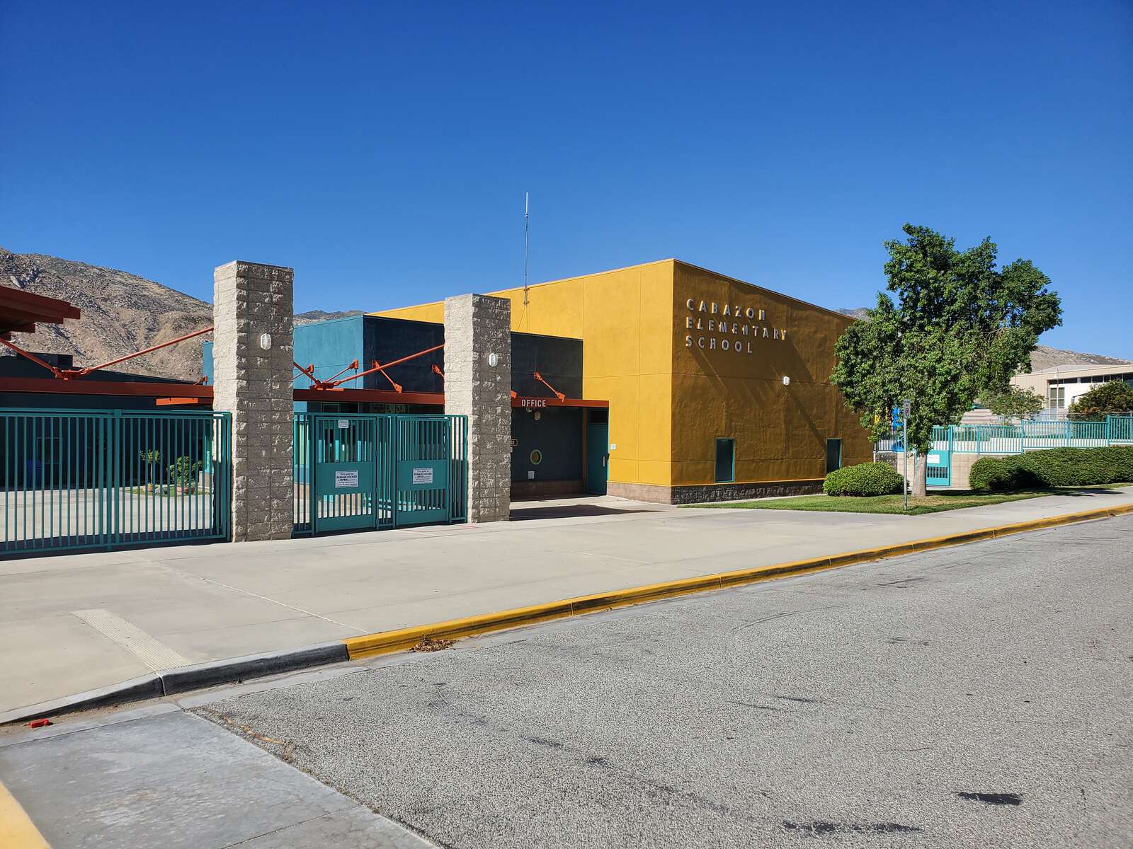 Cabazon Elementary in Cabazon California Hero Image