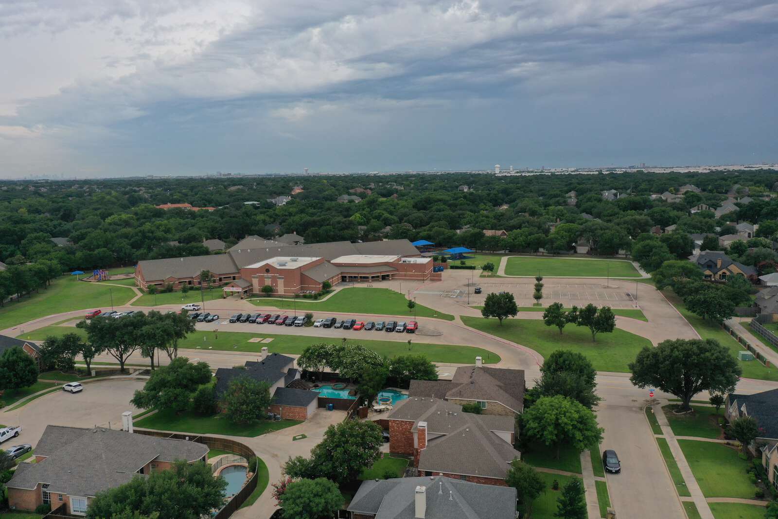 Cottonwood Creek Elementary School in Coppell Texas Hero Image