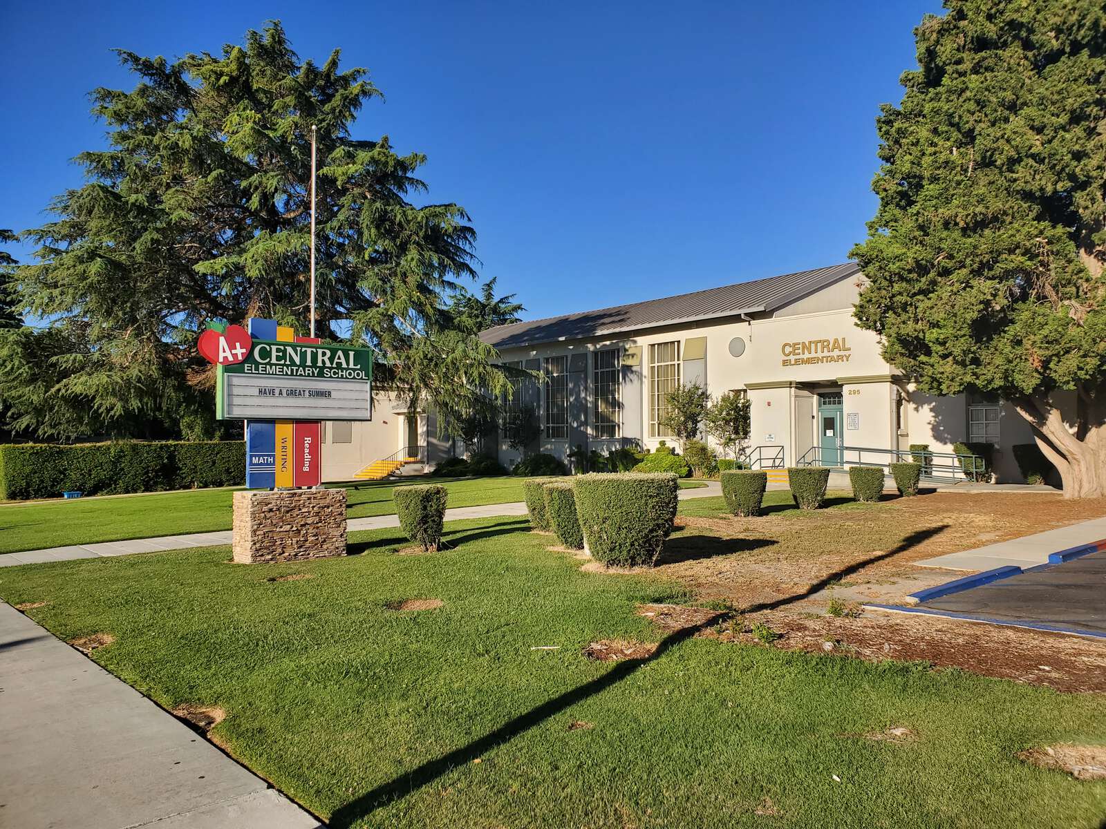 Central Elementary in Banning California Hero Image