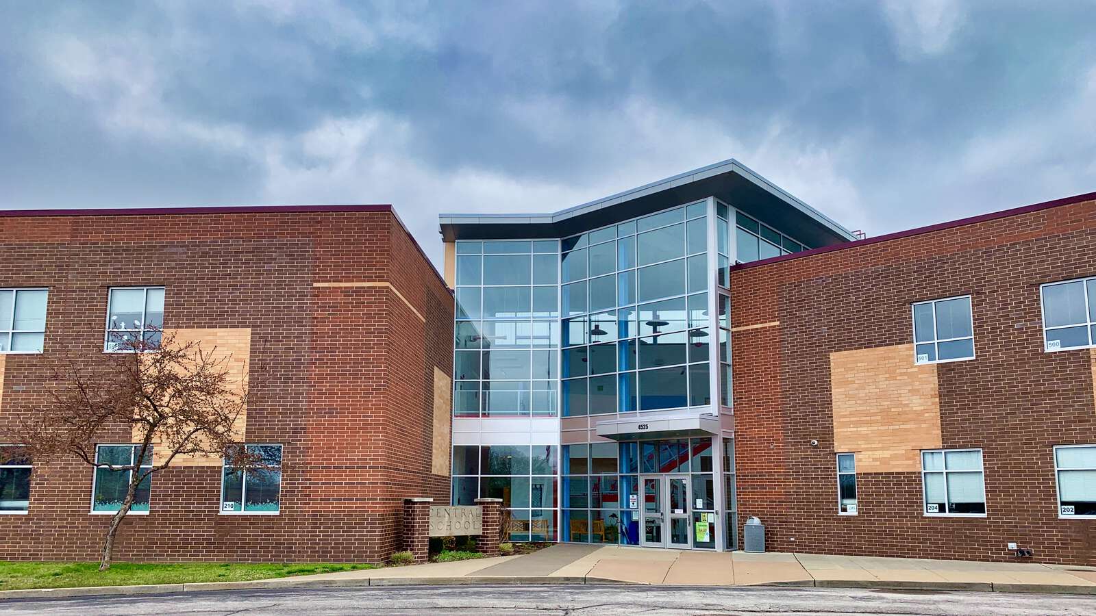 Central Elementary School in St. Charles Missouri Hero Image