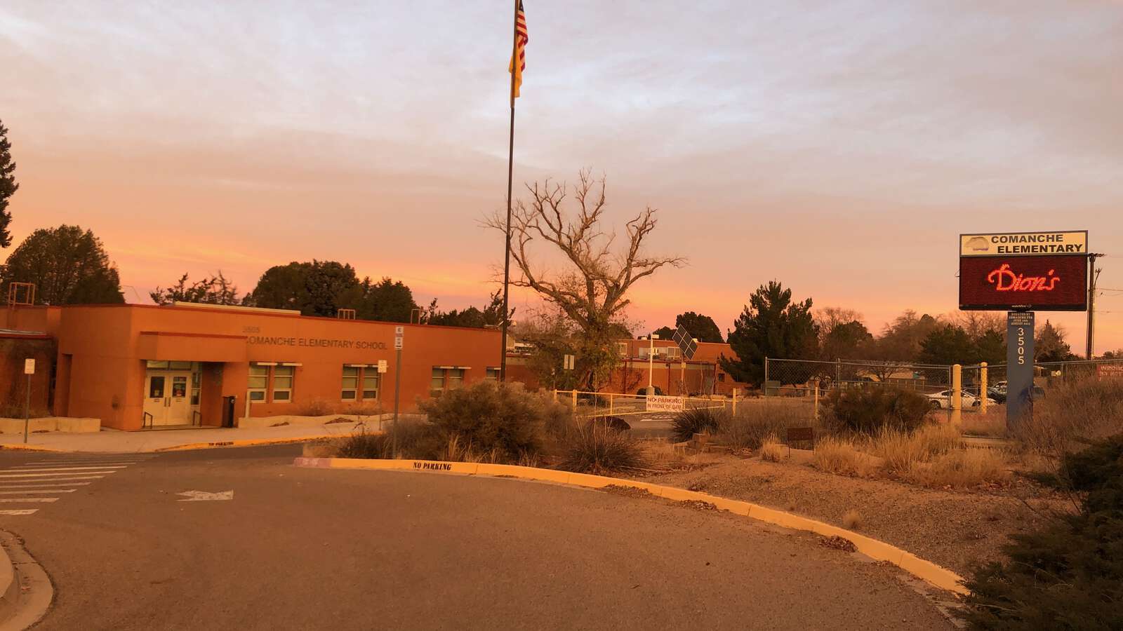 Comanche Elementary School in Albuquerque New Mexico Hero Image