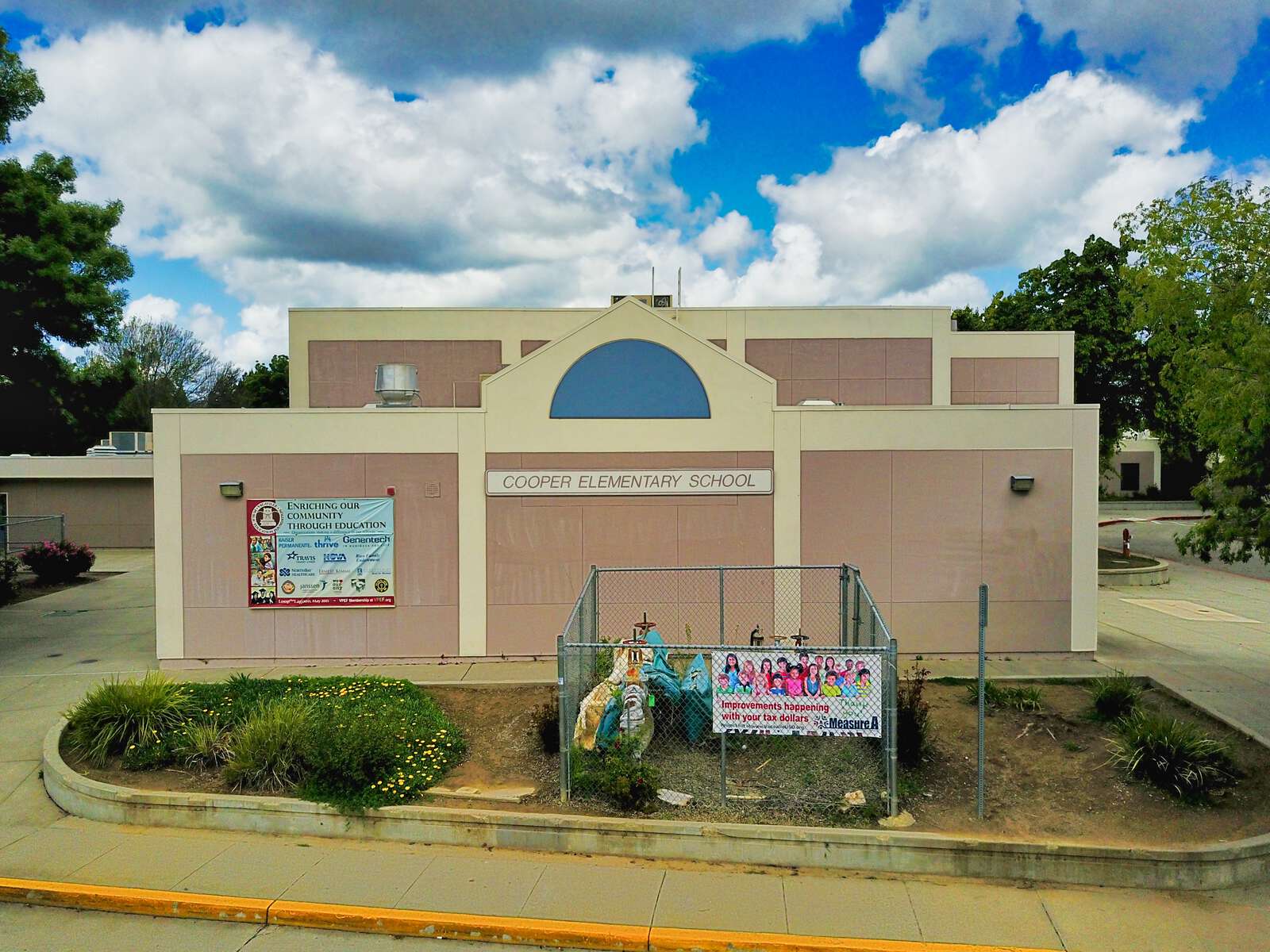 Cooper Elementary School in Vacaville California Hero Image