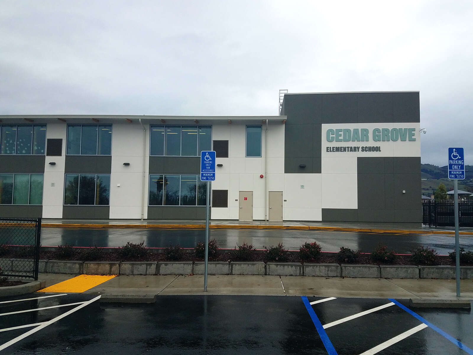 Cedar Grove Elementary School in San Jose California Hero Image