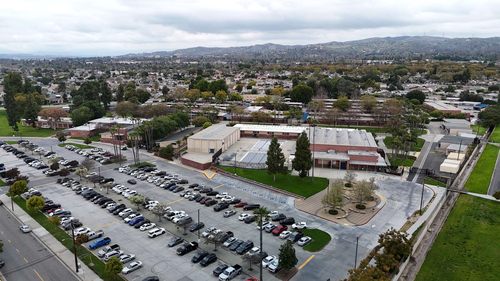 California High School in Whittier California Hero Image