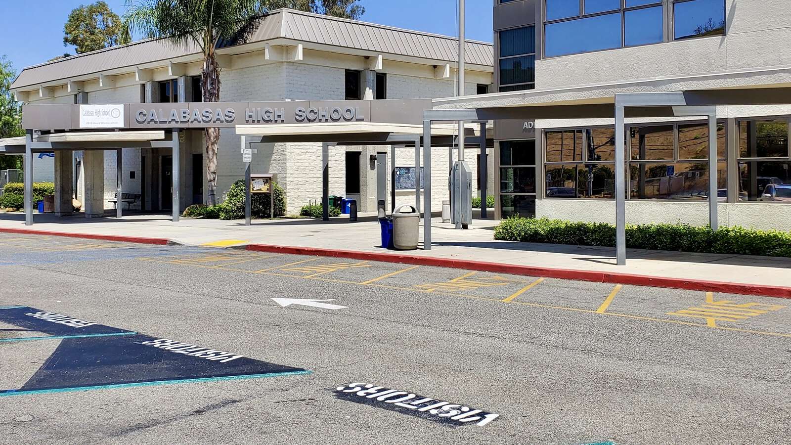 Calabasas High School in Calabasas California Hero Image
