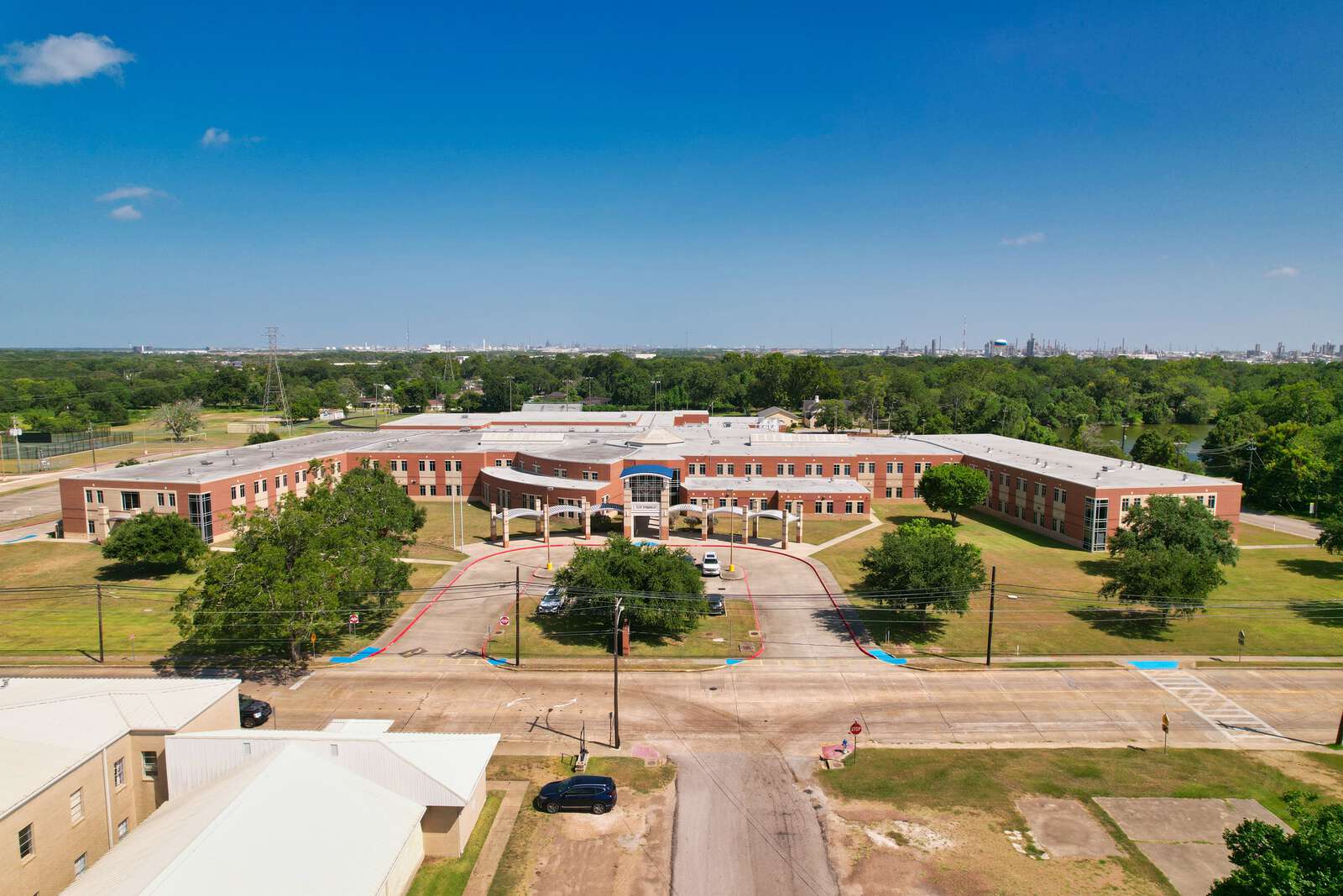 Clute Intermediate School in Clute Texas Hero Image