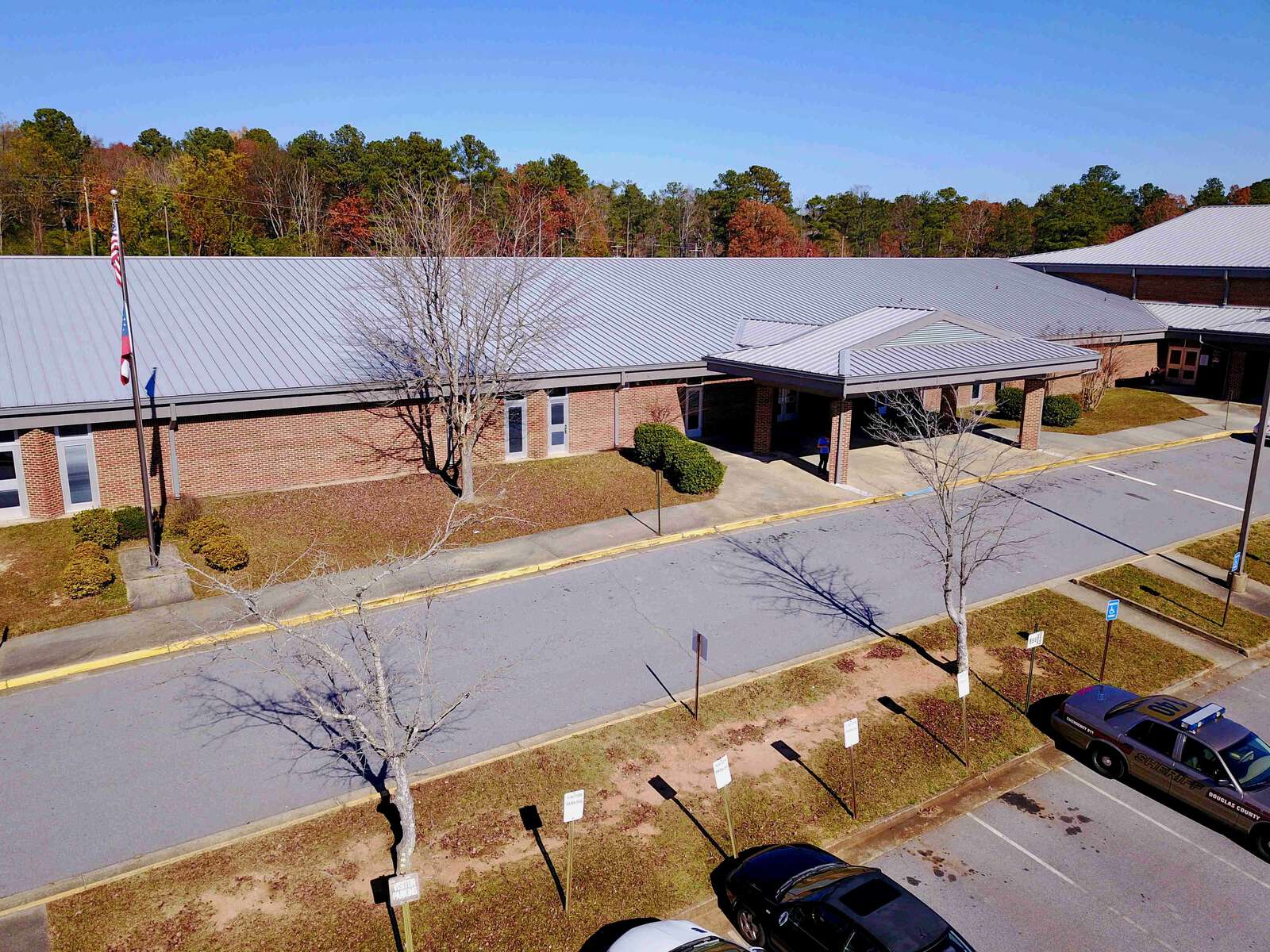 Chestnut Log Middle School in Douglasville Georgia Hero Image