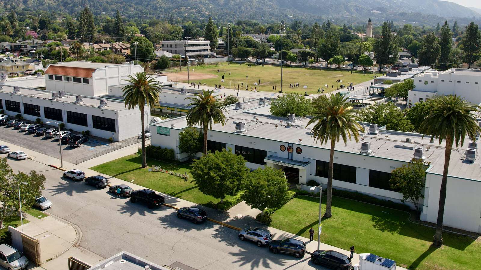 Clifton Middle School in Monrovia California Hero Image