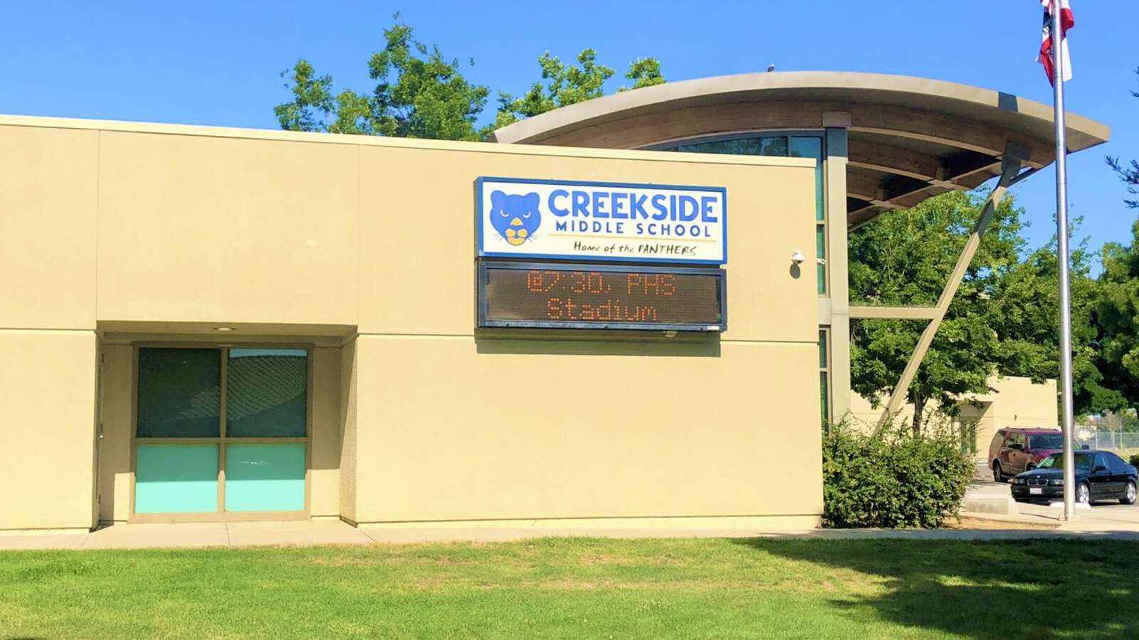 Creekside Middle School in Patterson California Hero Image