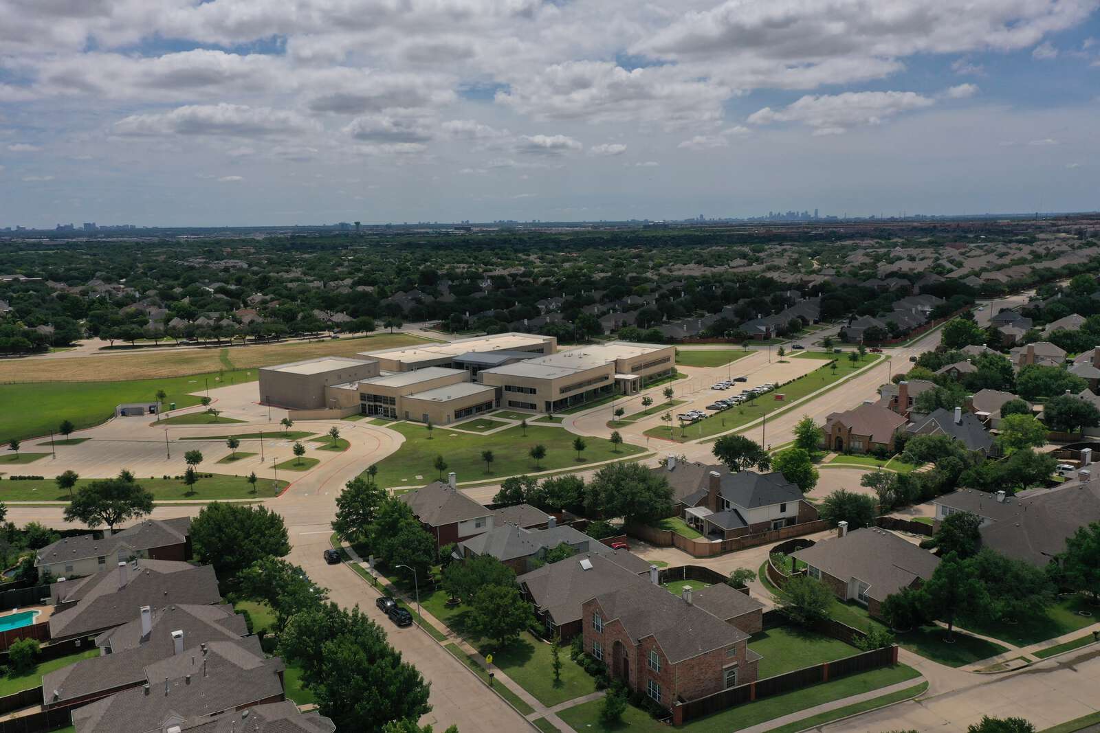 Canyon Ranch Elementary School in Irving Texas Hero Image