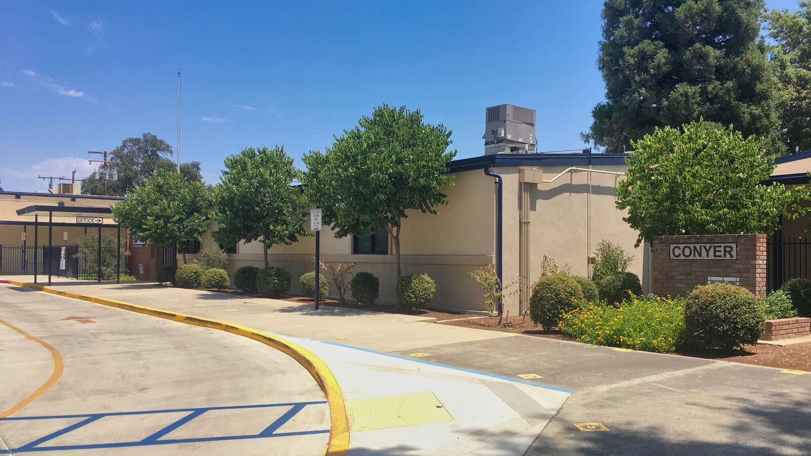 Conyer Elementary School in Visalia California Hero Image