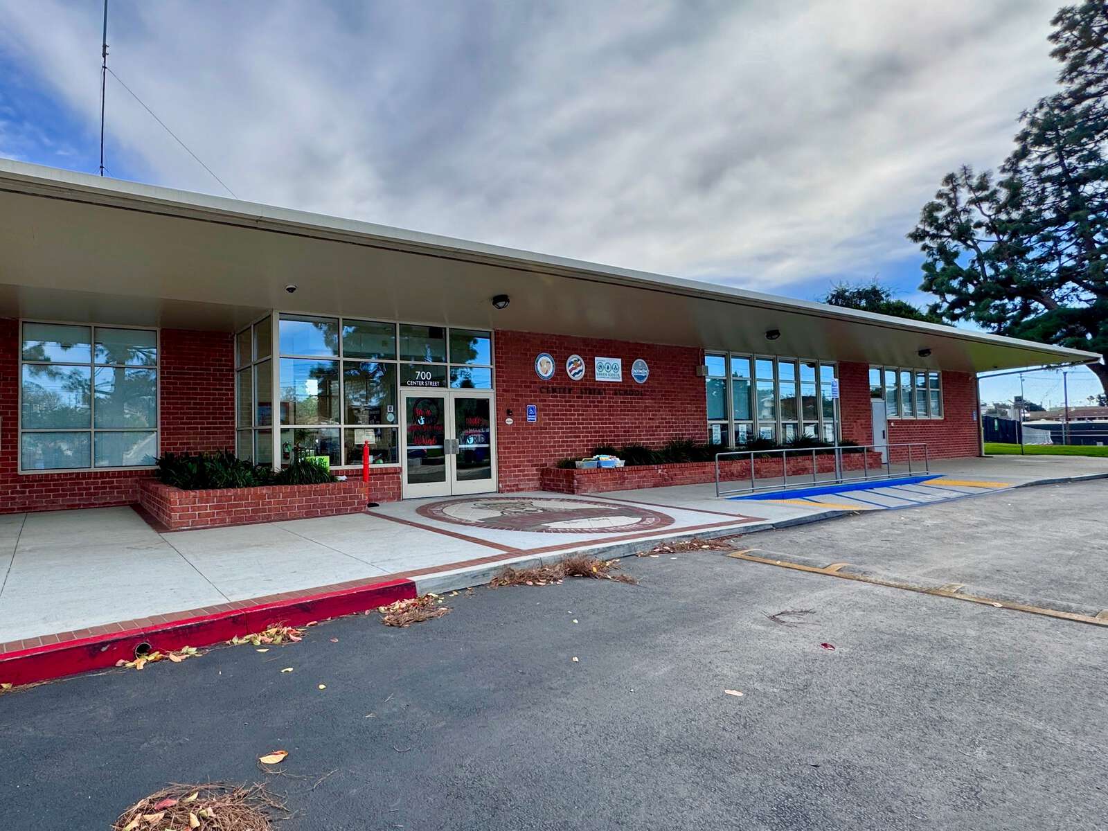 Center Street School in El Segundo California Hero Image