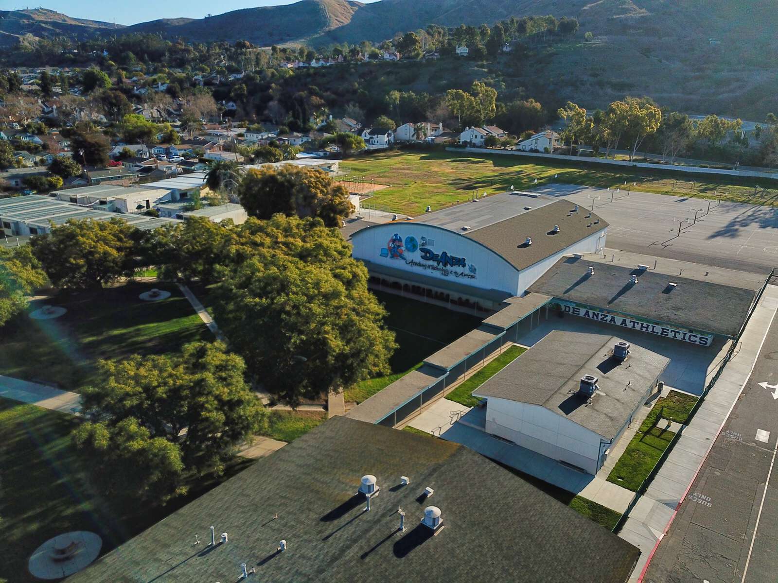 De Anza (DATA) Middle School in Ventura California Hero Image