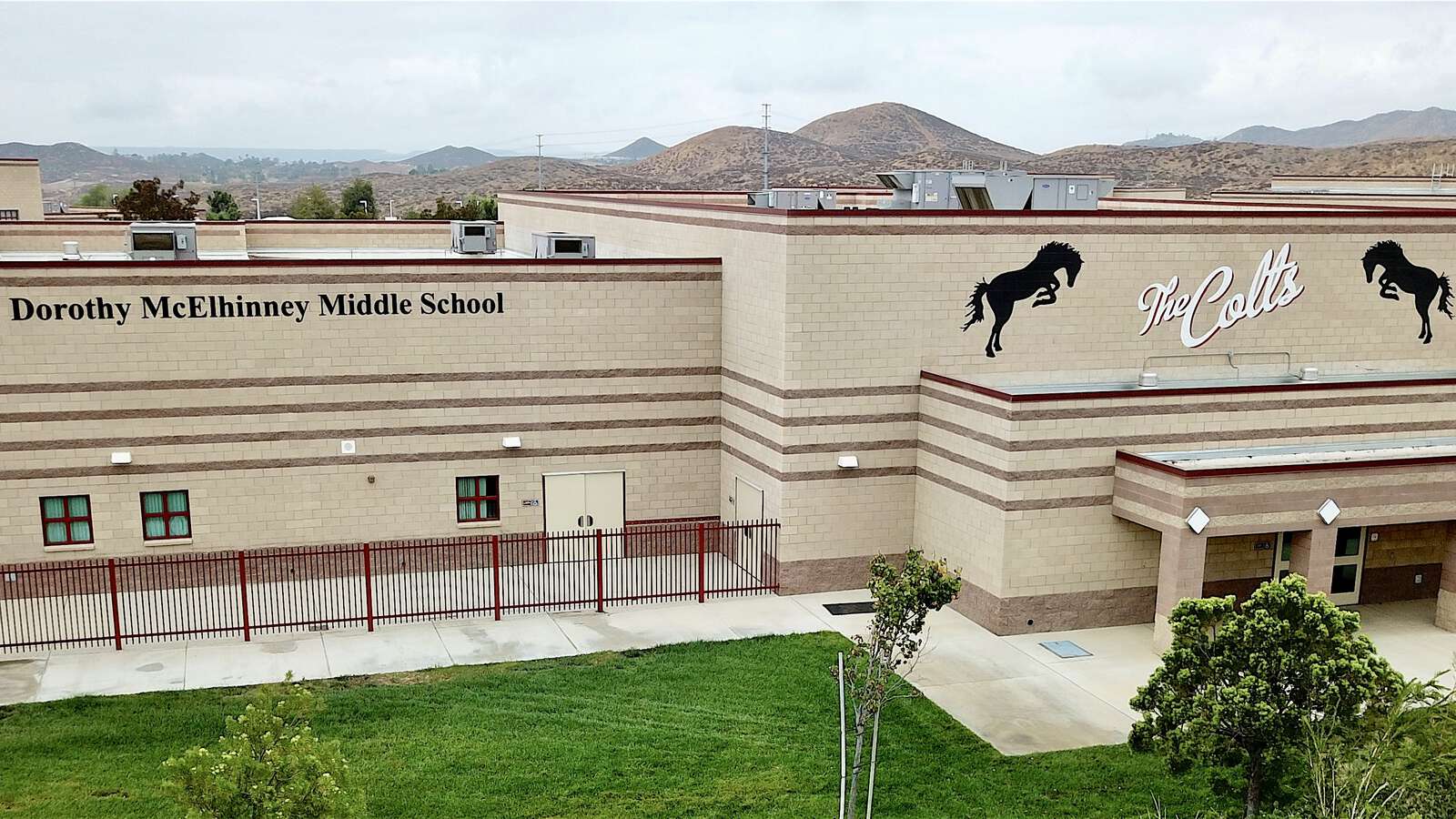 Dorothy McElhinney Middle School in Murrieta California Hero Image