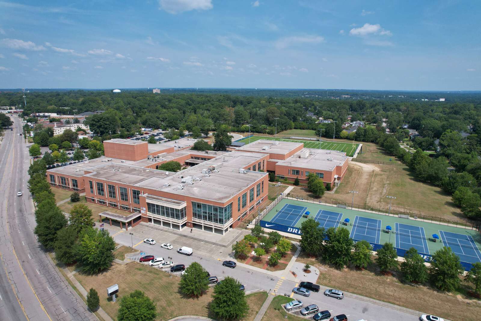 Dreher High School in Columbia South Carolina Hero Image