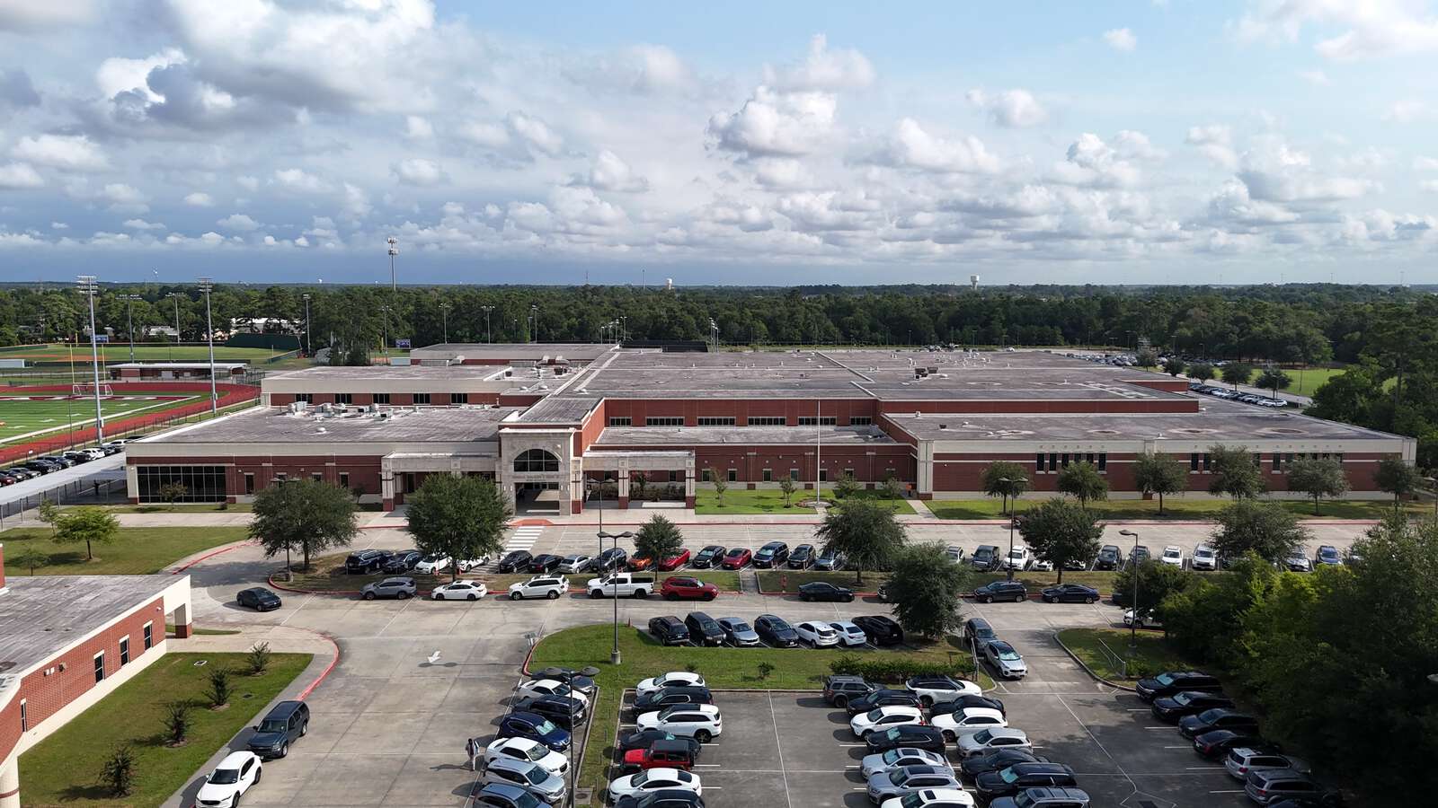 Davis High School in Houston Texas Hero Image