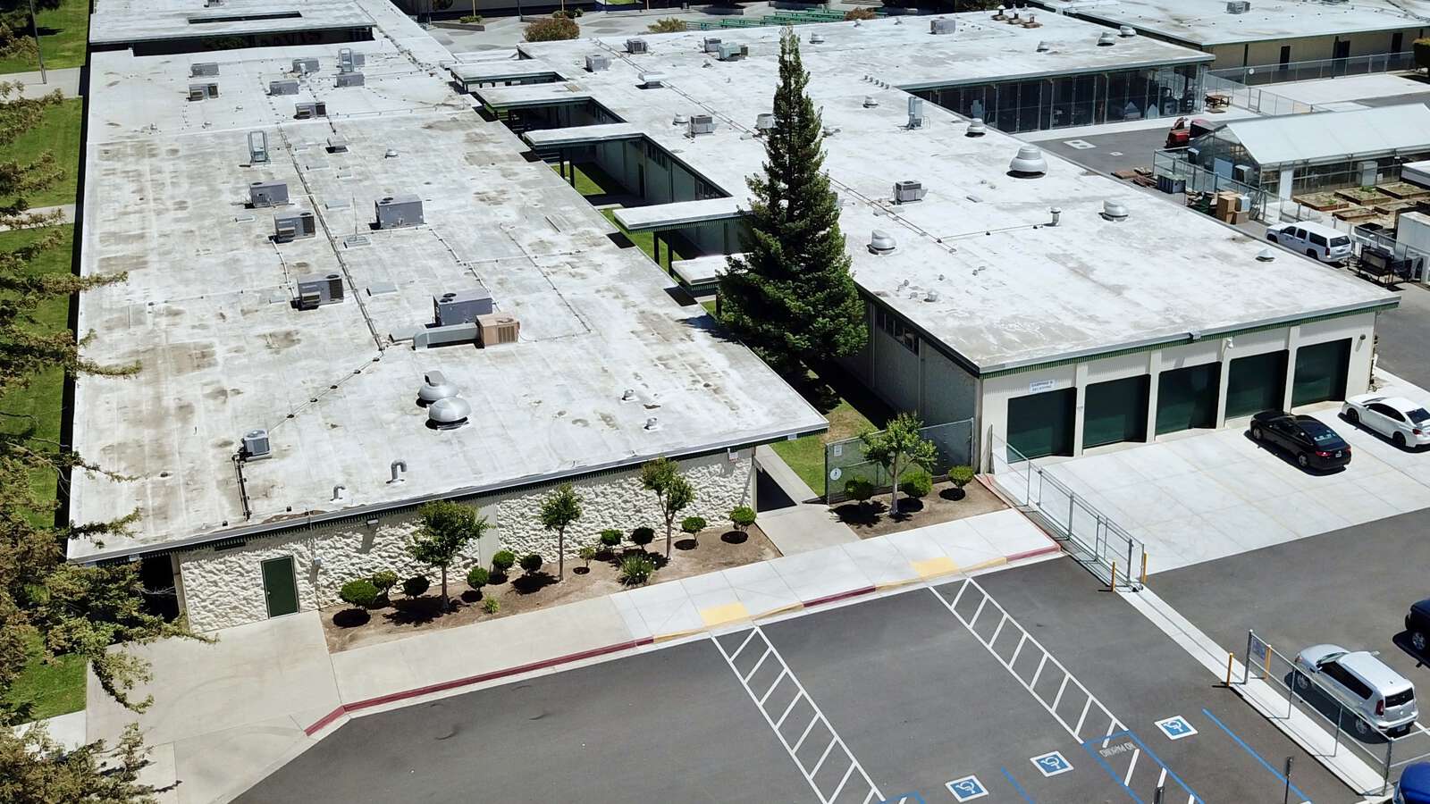 Davis High School in Modesto California Hero Image