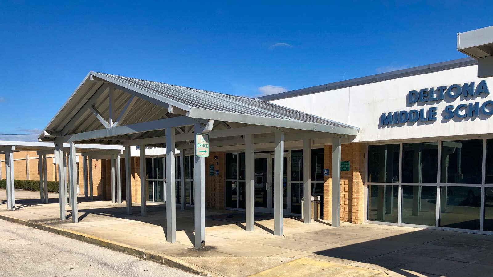 Deltona Middle School in Deltona Florida Hero Image