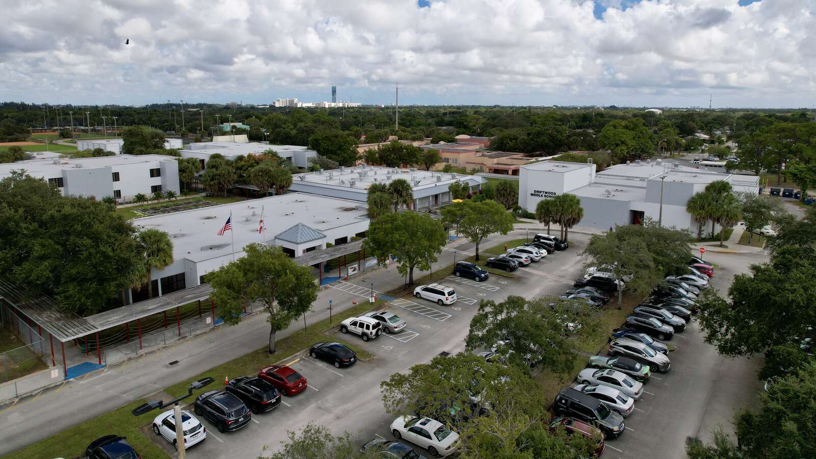 Driftwood Middle School in Hollywood Florida Hero Image