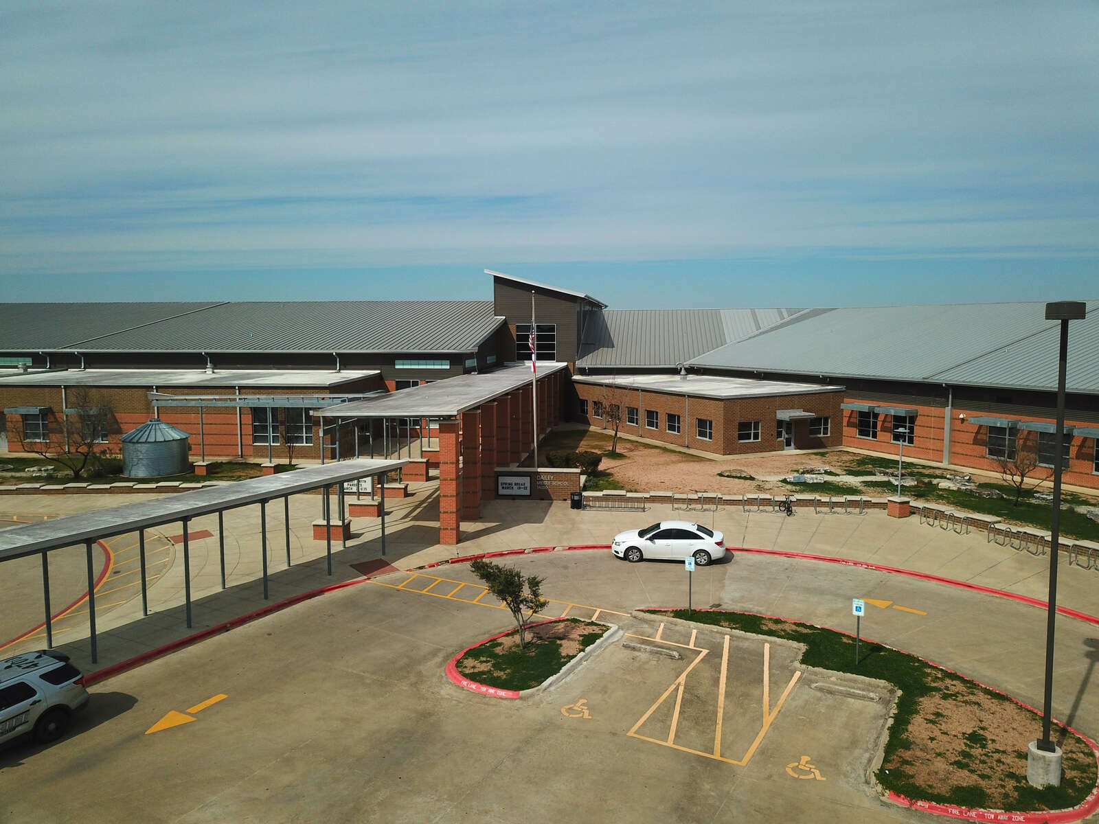 Dailey Middle School in Austin Texas Hero Image