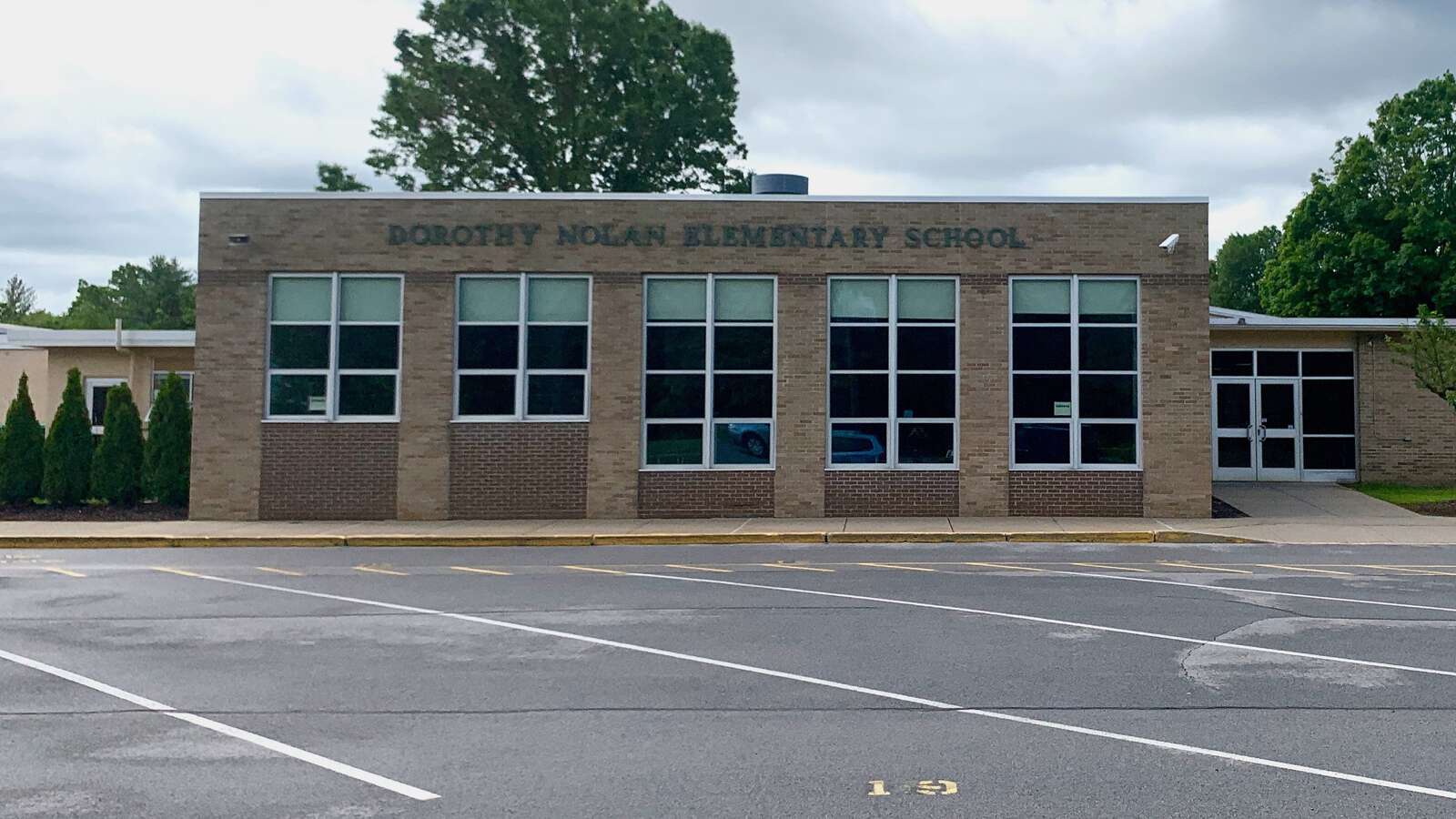 Dorothy Nolan Elementary School in Saratoga Springs New York Hero Image