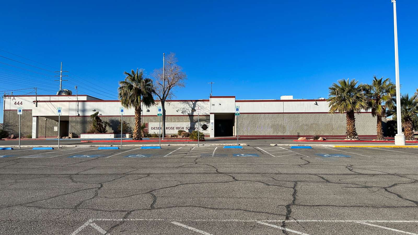 Desert Rose High School in North Las Vegas Nevada Hero Image