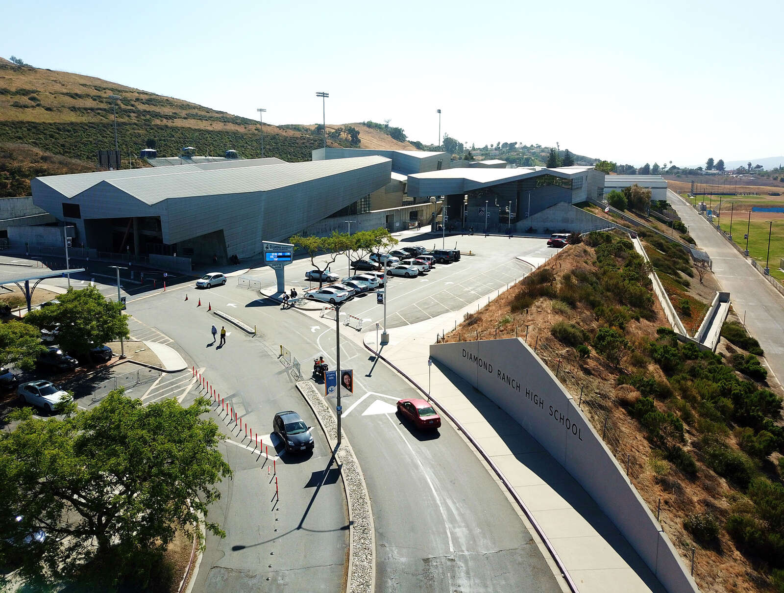 Diamond Ranch High School in Pomona California Hero Image