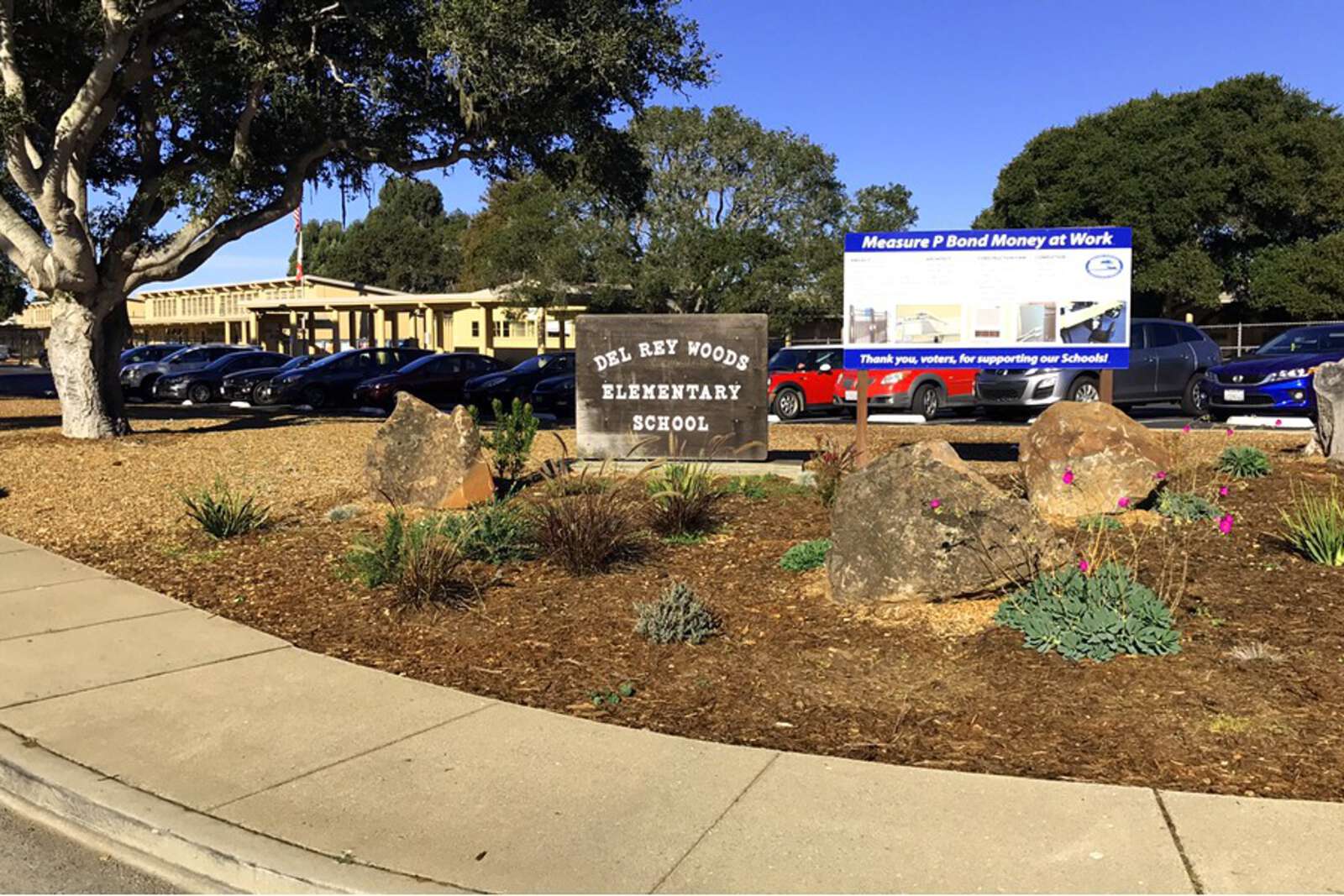 Del Rey Woods Elementary in Seaside California Hero Image