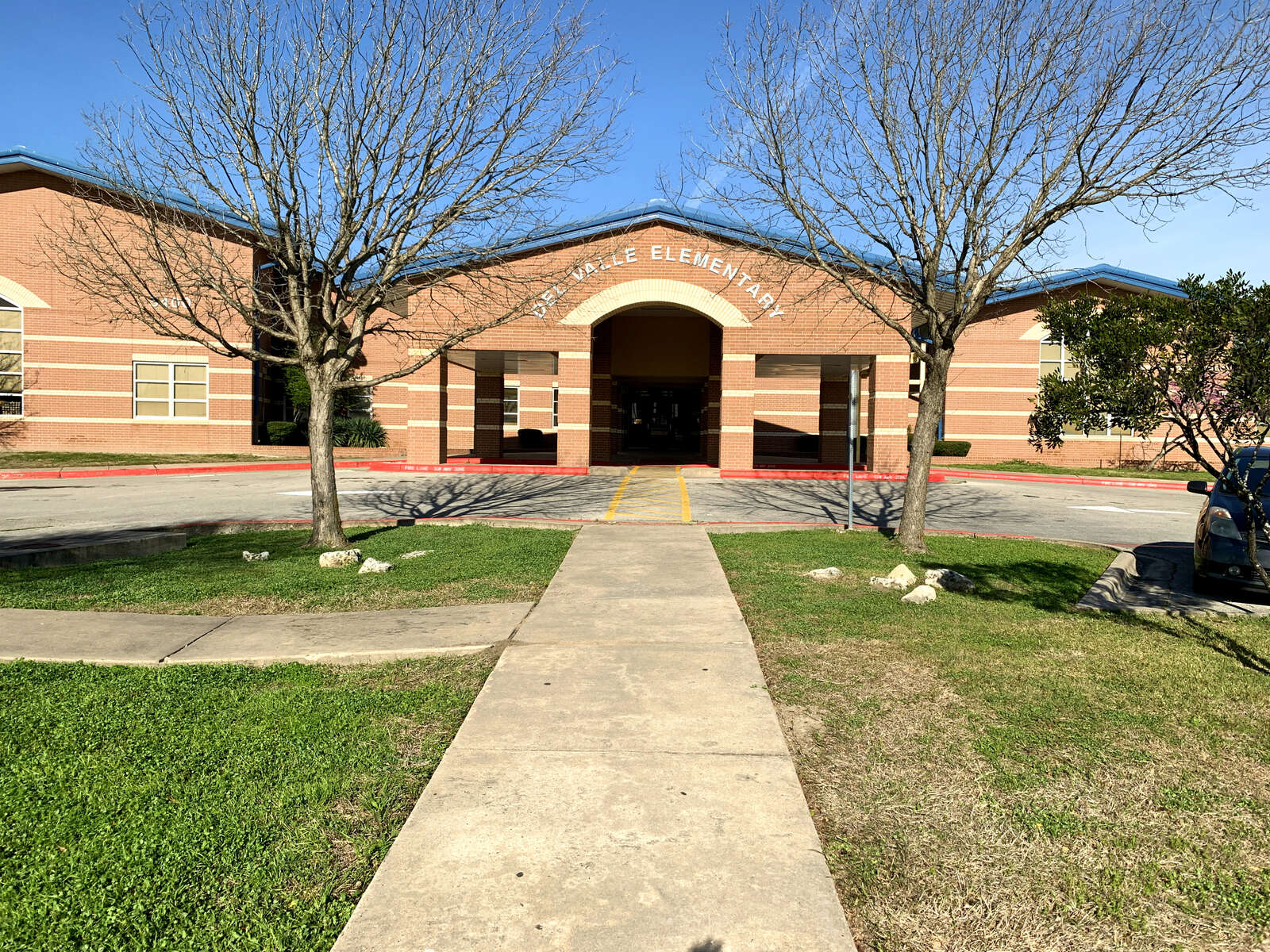 Del Valle Elementary in Del Valle Texas Hero Image