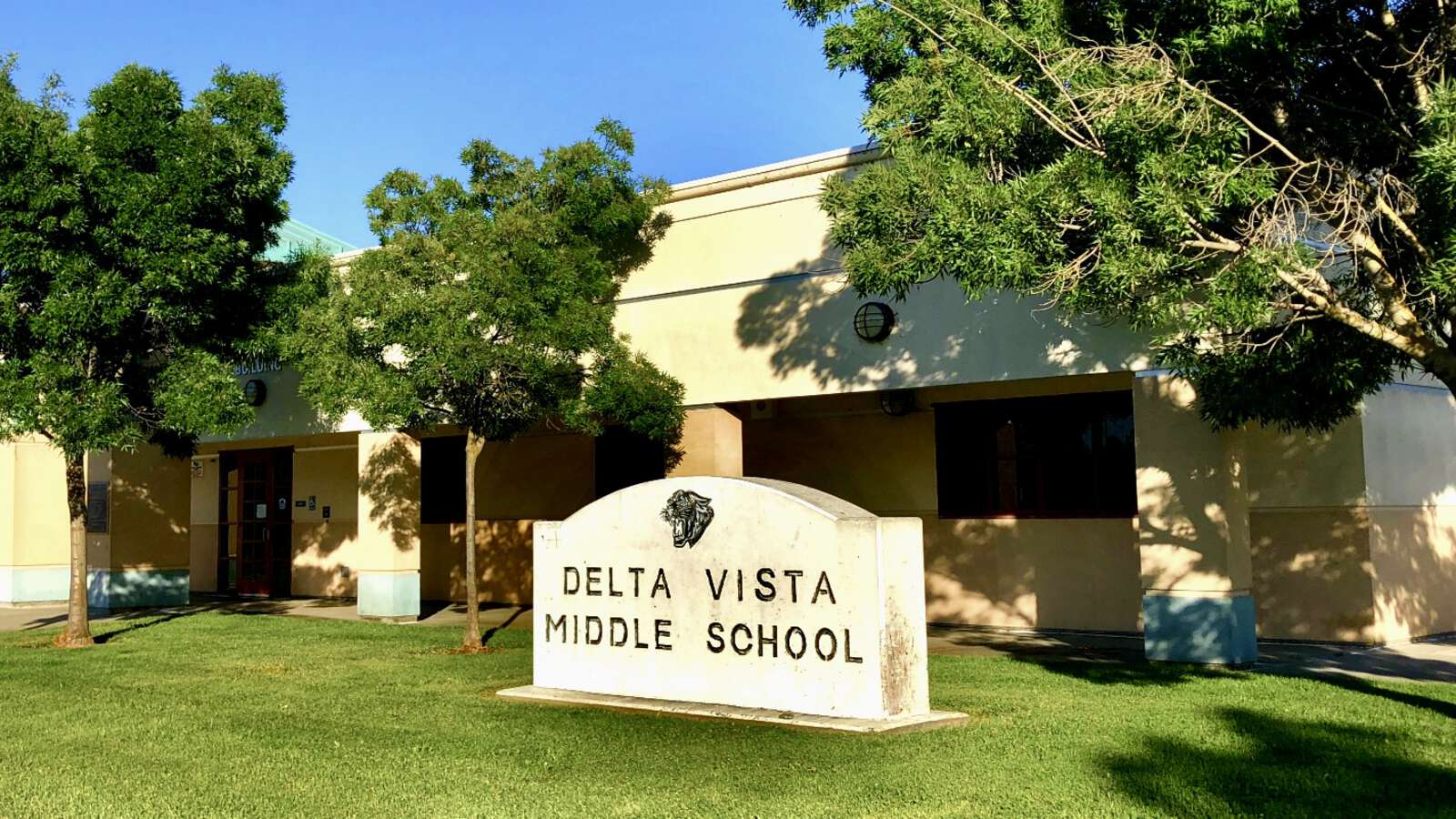 Delta Vista Middle School (6-8) in Oakley California Hero Image