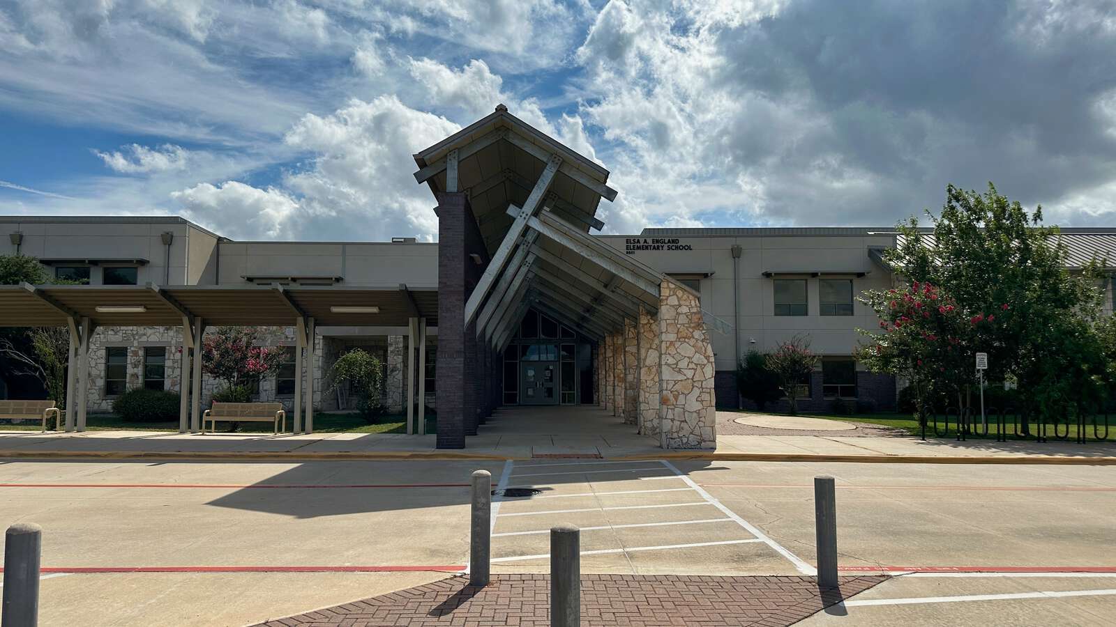 Elsa England Elementary School in Austin Texas Hero Image