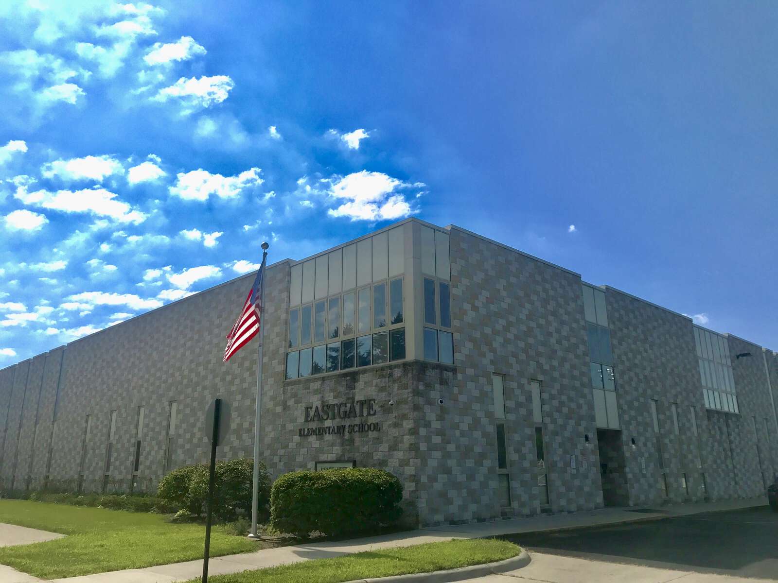 Eastgate Elementary School in Columbus Ohio Hero Image