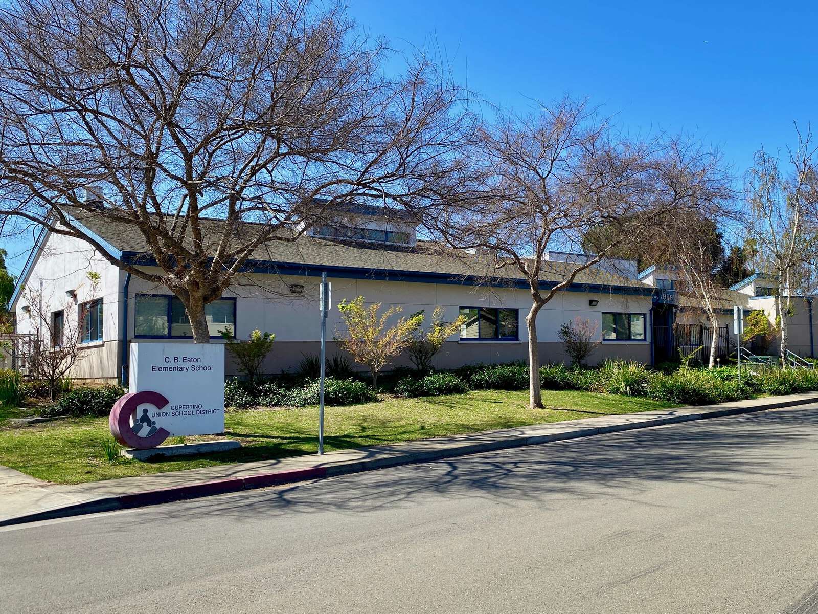 Eaton Elementary School in Cupertino California Hero Image