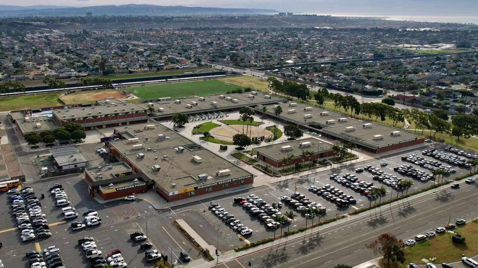 Edison High School (HBUHSD) in Huntington Beach California Hero Image