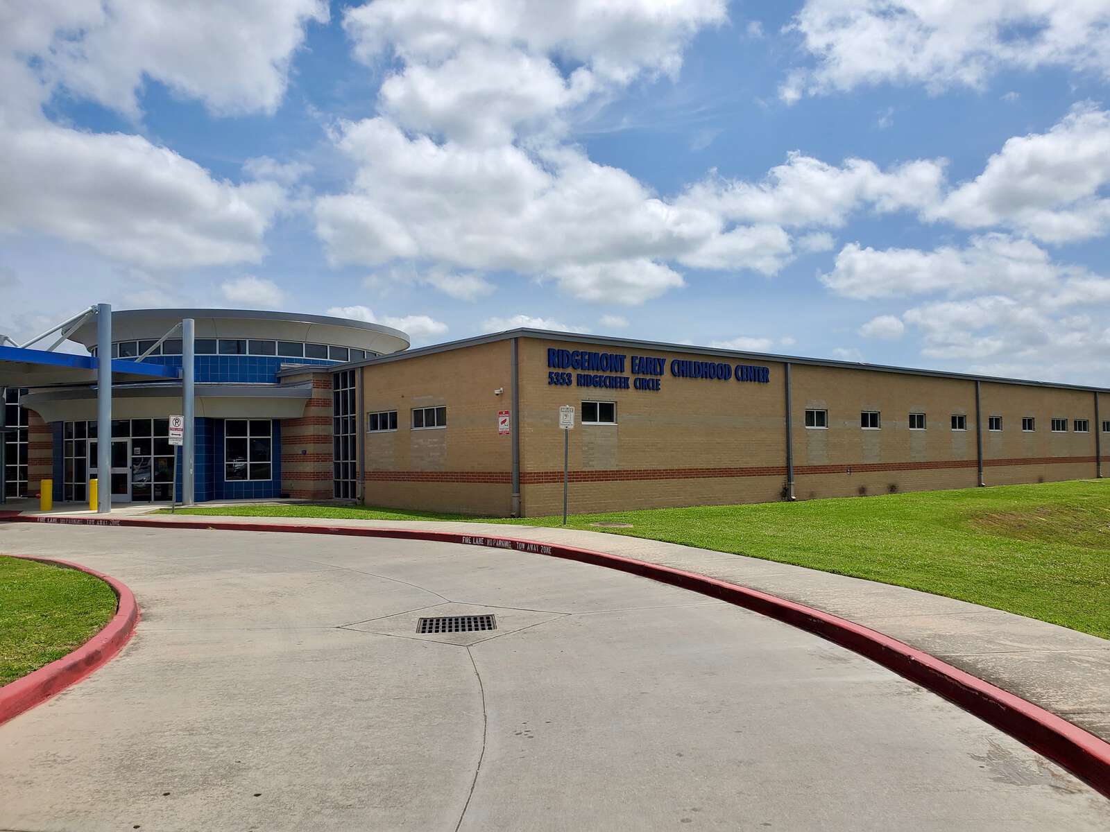Early Literacy Center  School in Houston Texas Hero Image