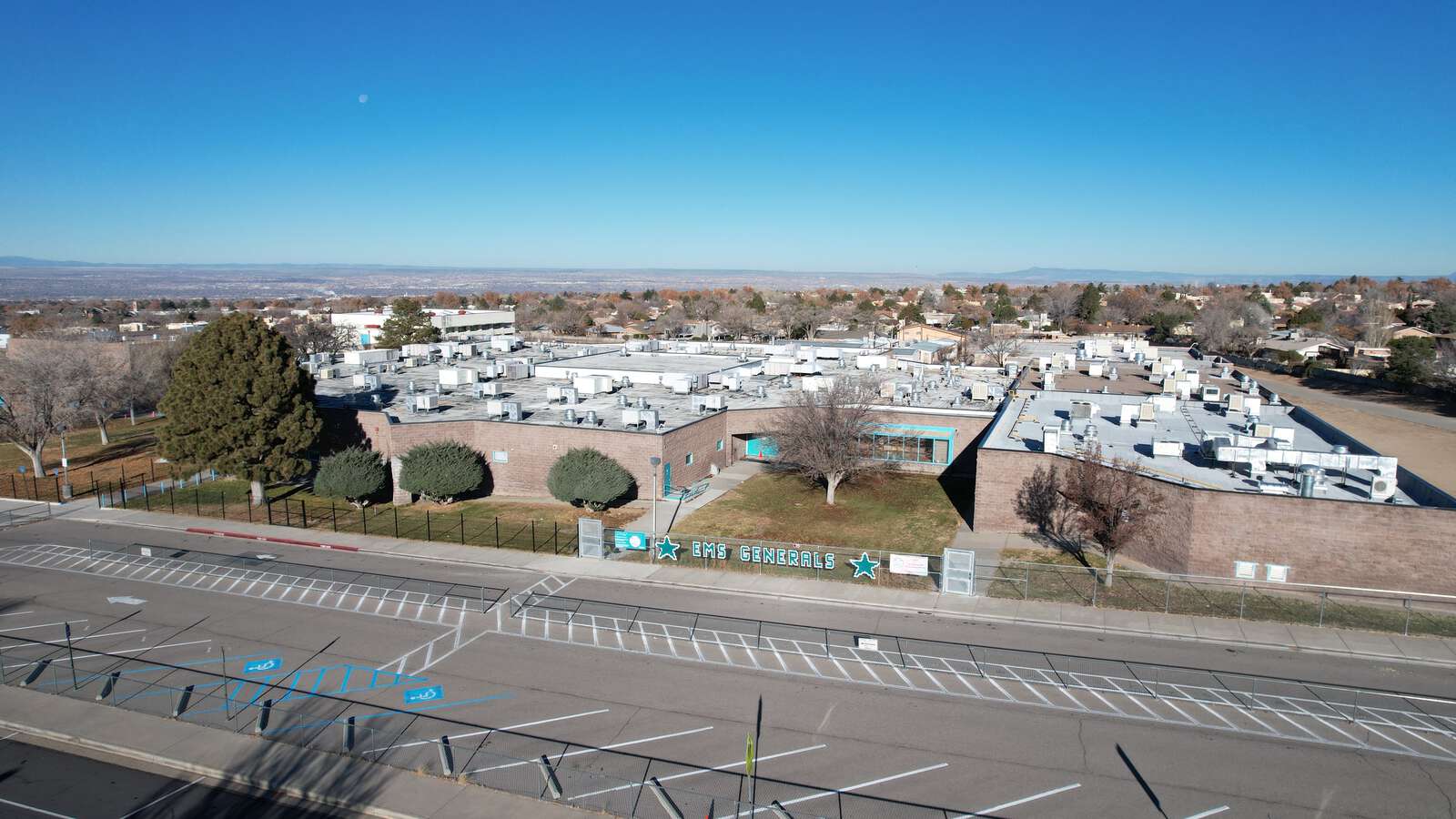 Eisenhower Middle School in Albuquerque New Mexico Hero Image