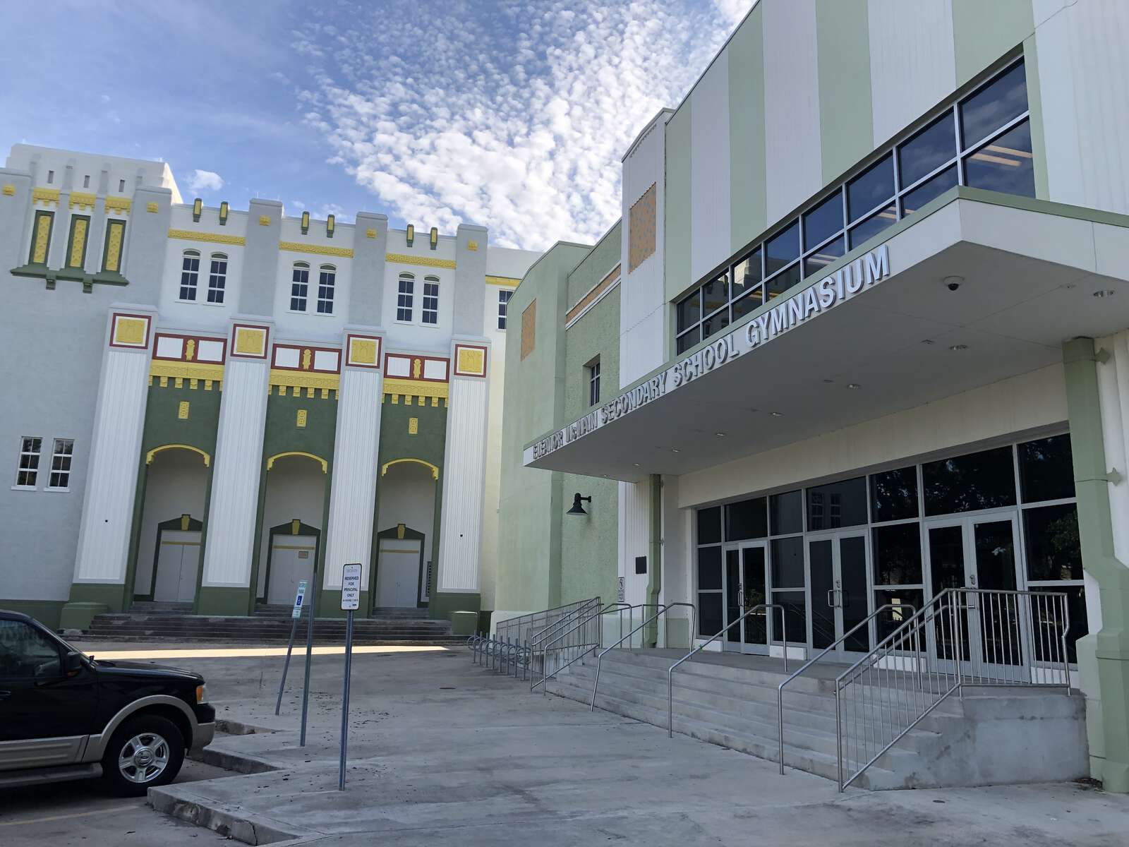 Eleanor McMain Secondary School in New Orleans Louisiana Hero Image