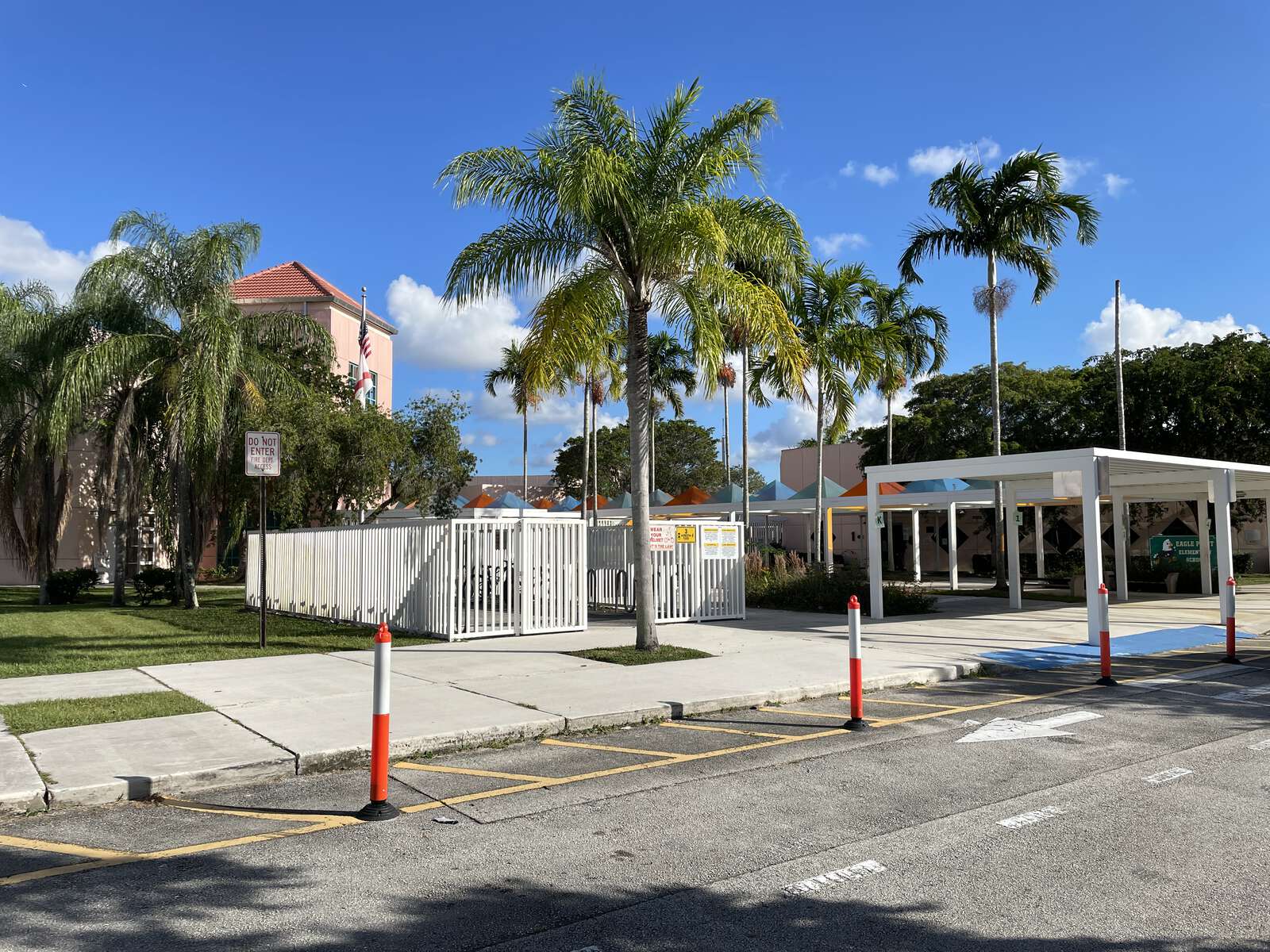 Eagle Point Elementary School in Weston Florida Hero Image