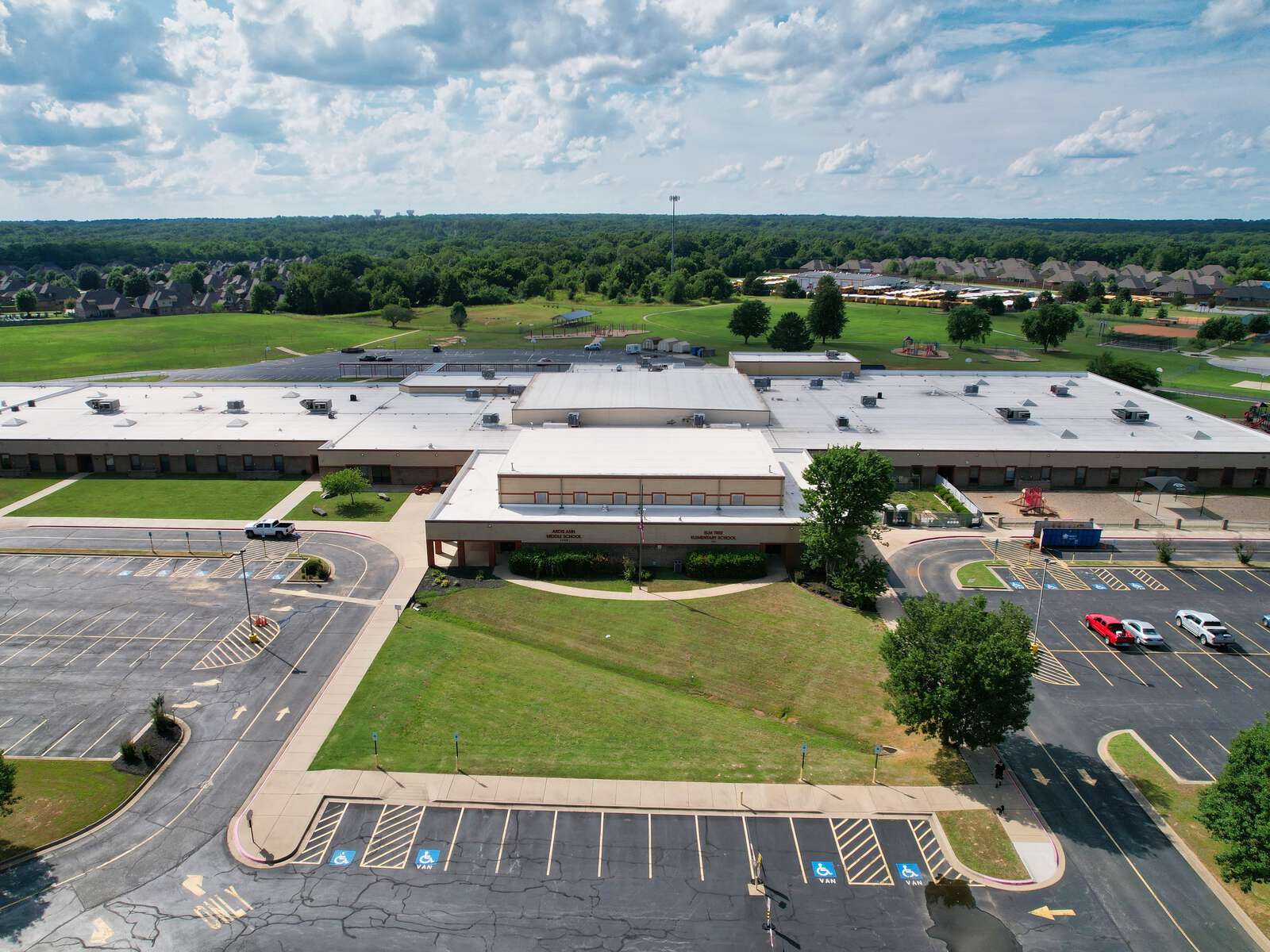 Elm Tree Elementary School in Bentonville Arkansas Hero Image