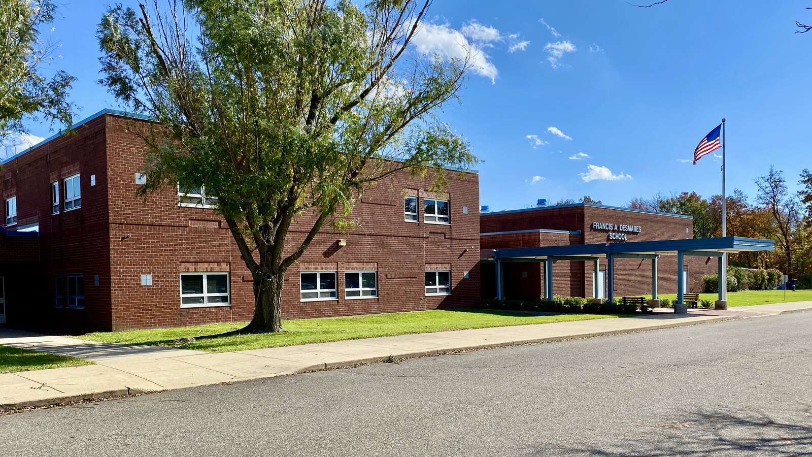 Francis A Desmares Elementary School in Flemington New Jersey Hero Image