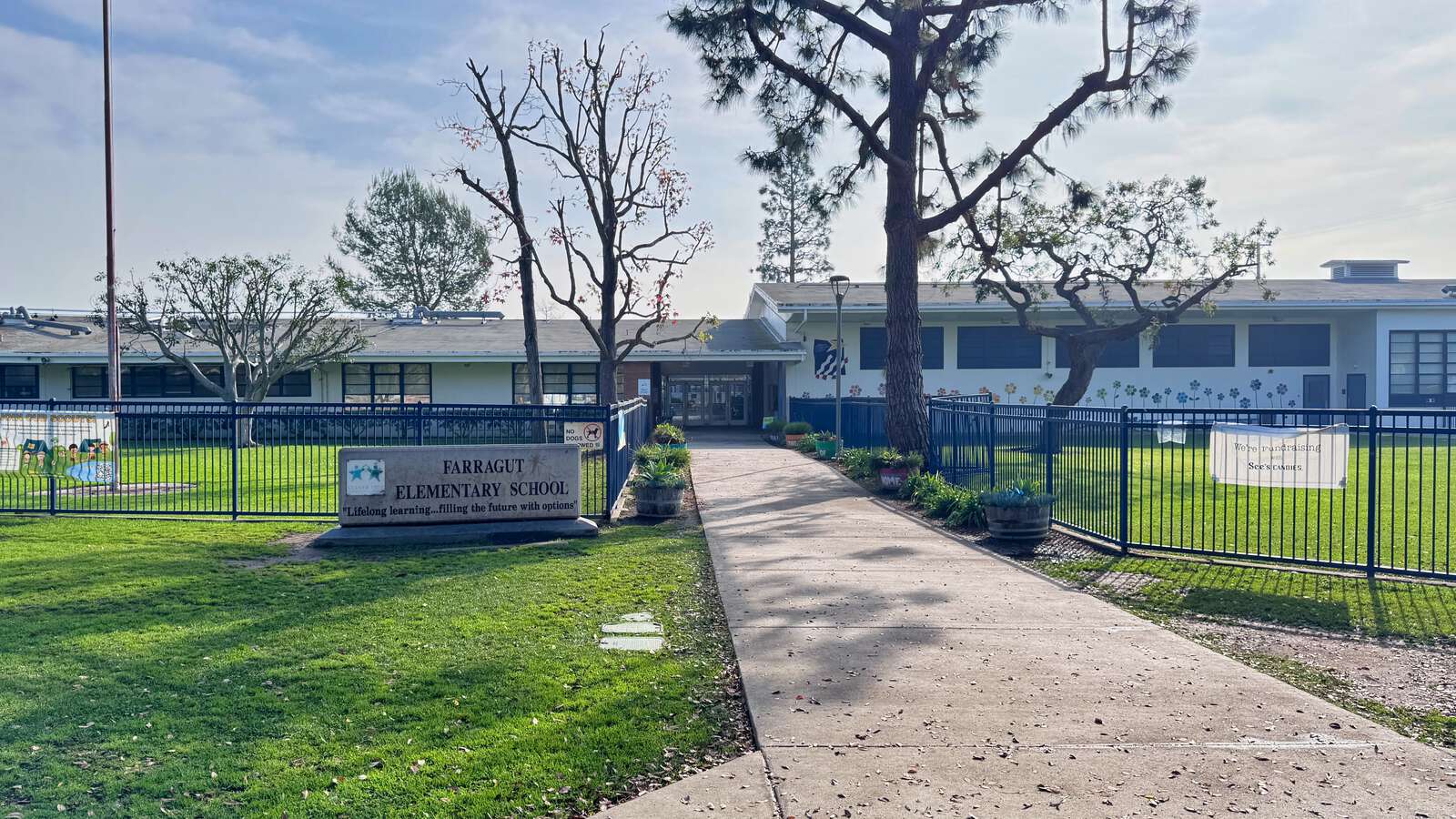 Farragut Elementary School in Culver City California Hero Image