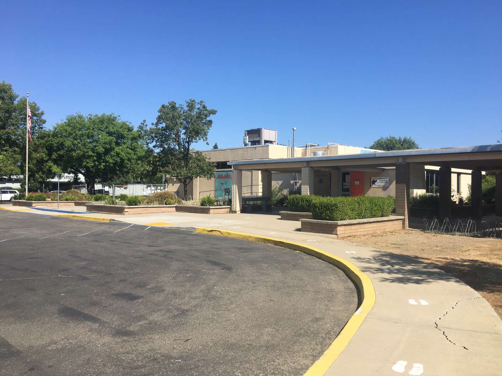 Freeman Elementary School in Woodland California Hero Image