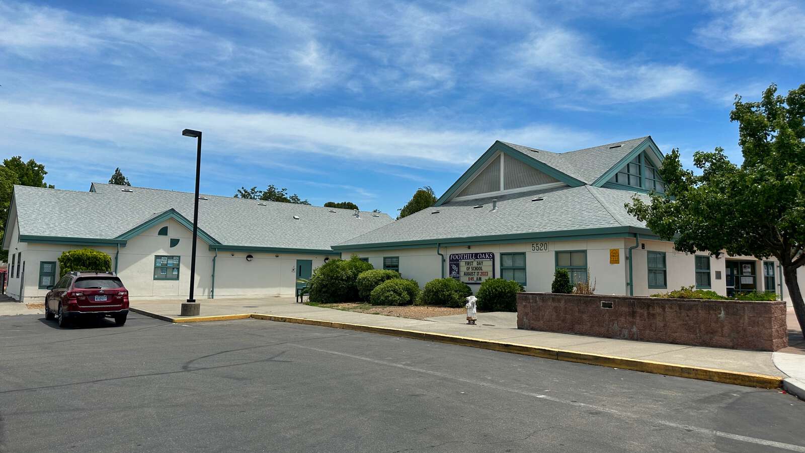 Foothill Oaks Elementary School in Sacramento California Hero Image