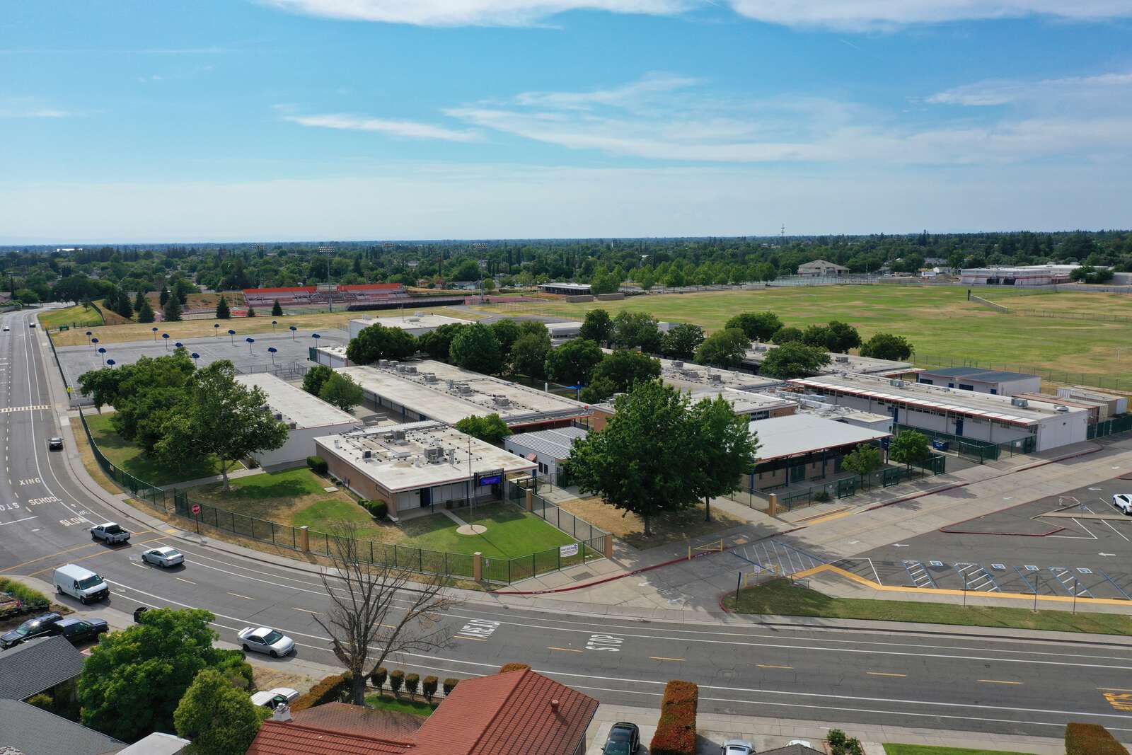 Foothill Ranch Middle School in Sacramento California Hero Image