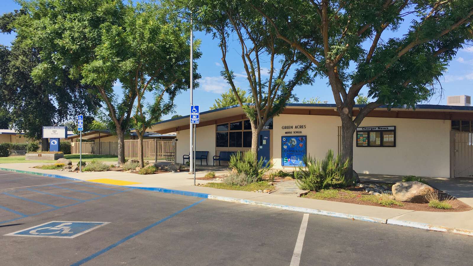 Green Acres Middle School in Visalia California Hero Image