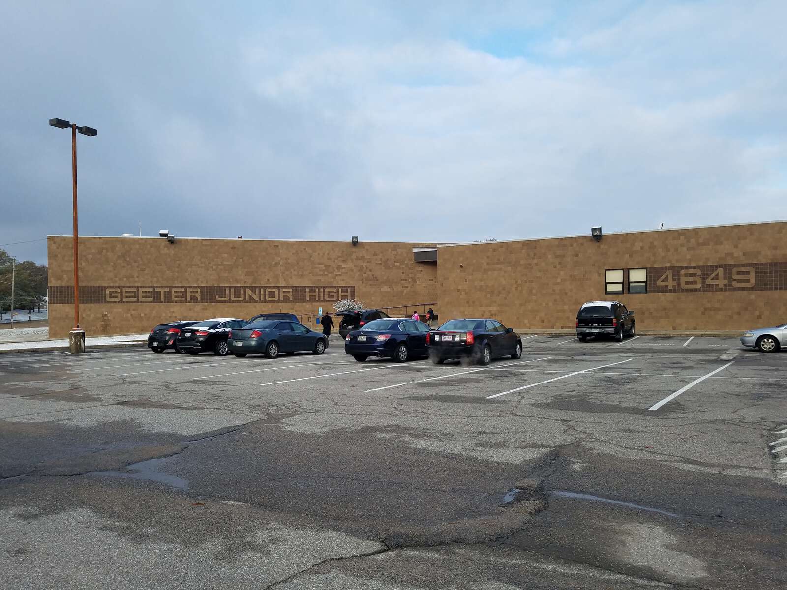 Geeter Middle School in Memphis Tennessee Hero Image