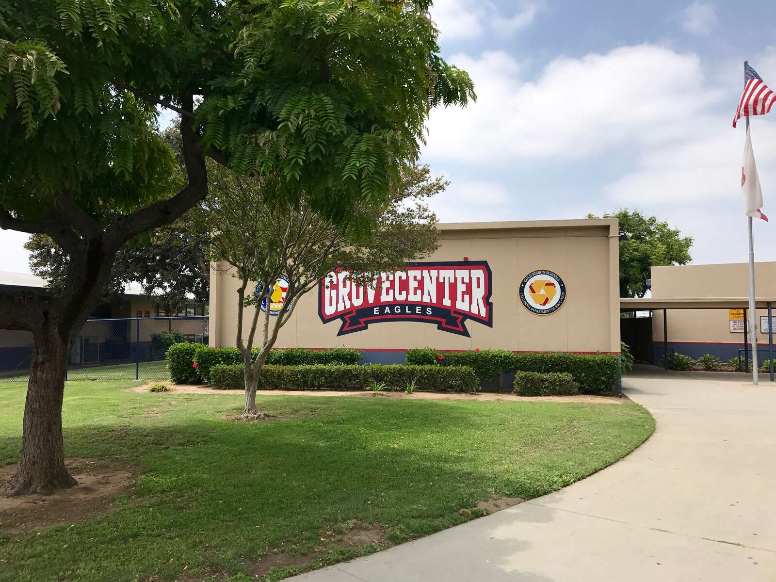 Grovecenter Elementary School in Covina California Hero Image