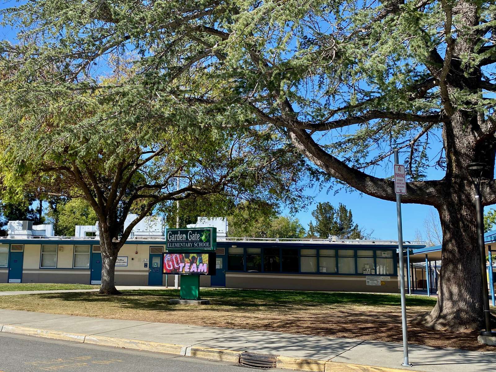 Garden Gate Elementary School in Cupertino California Hero Image