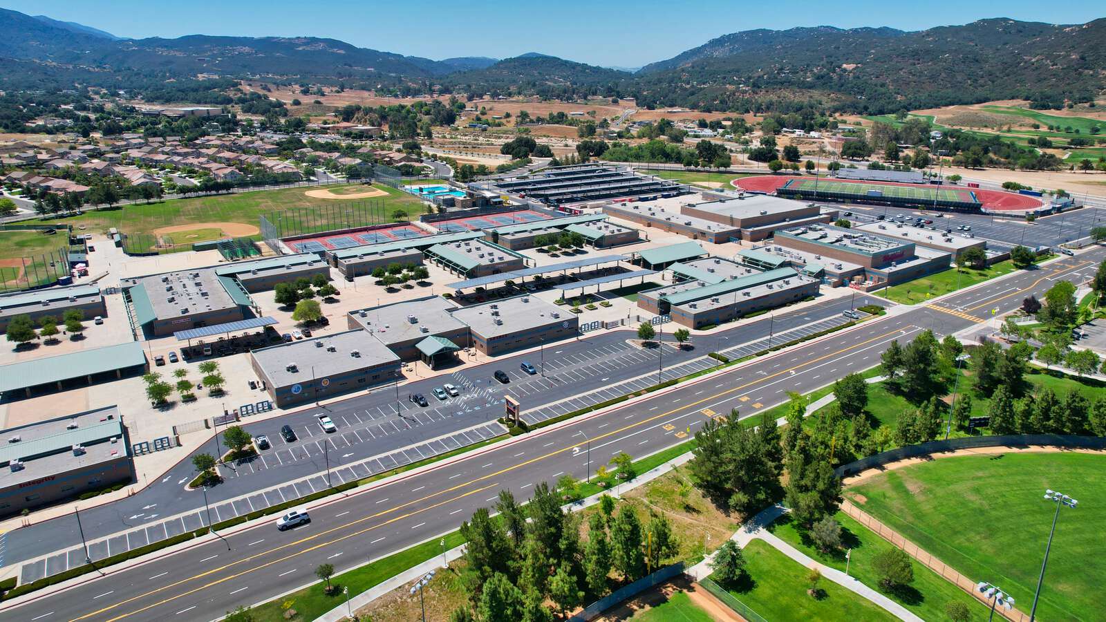 Great Oak High School in Temecula California Hero Image