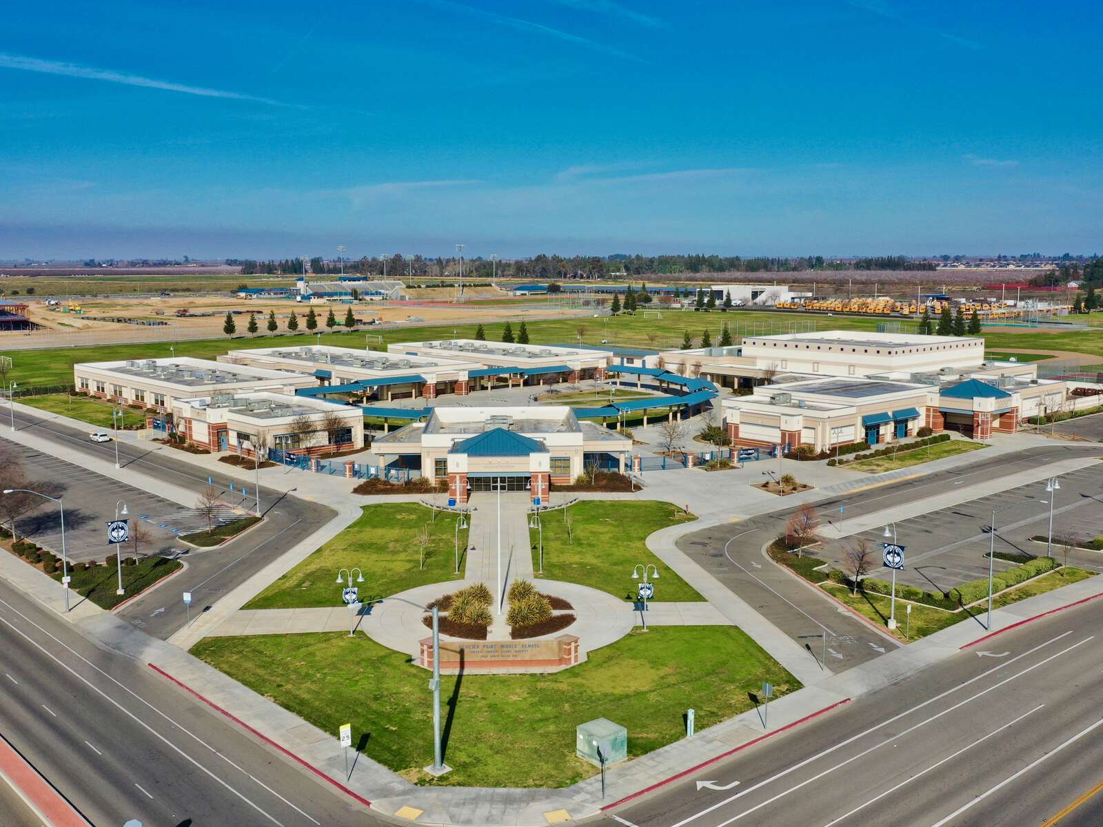 Glacier Point Middle School in Fresno California Hero Image